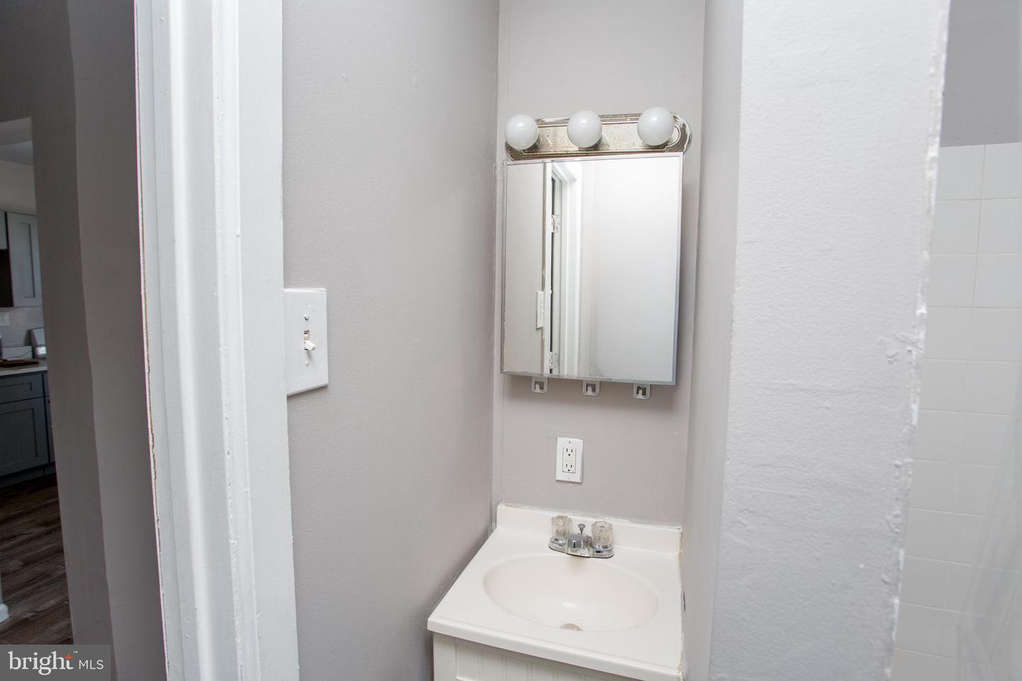 2017 Orthodox St Property Photo 39