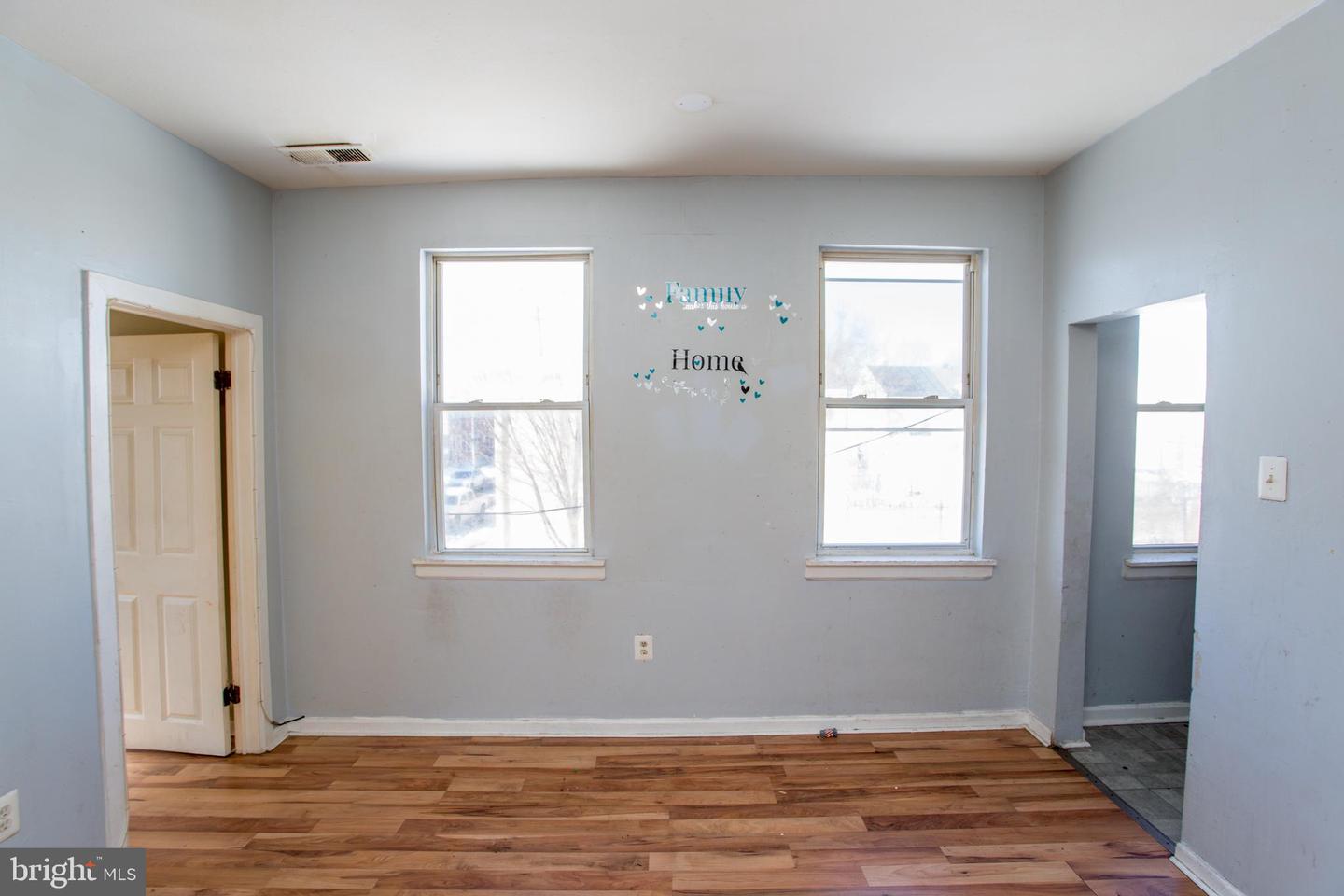 2017 Orthodox St Property Photo 46