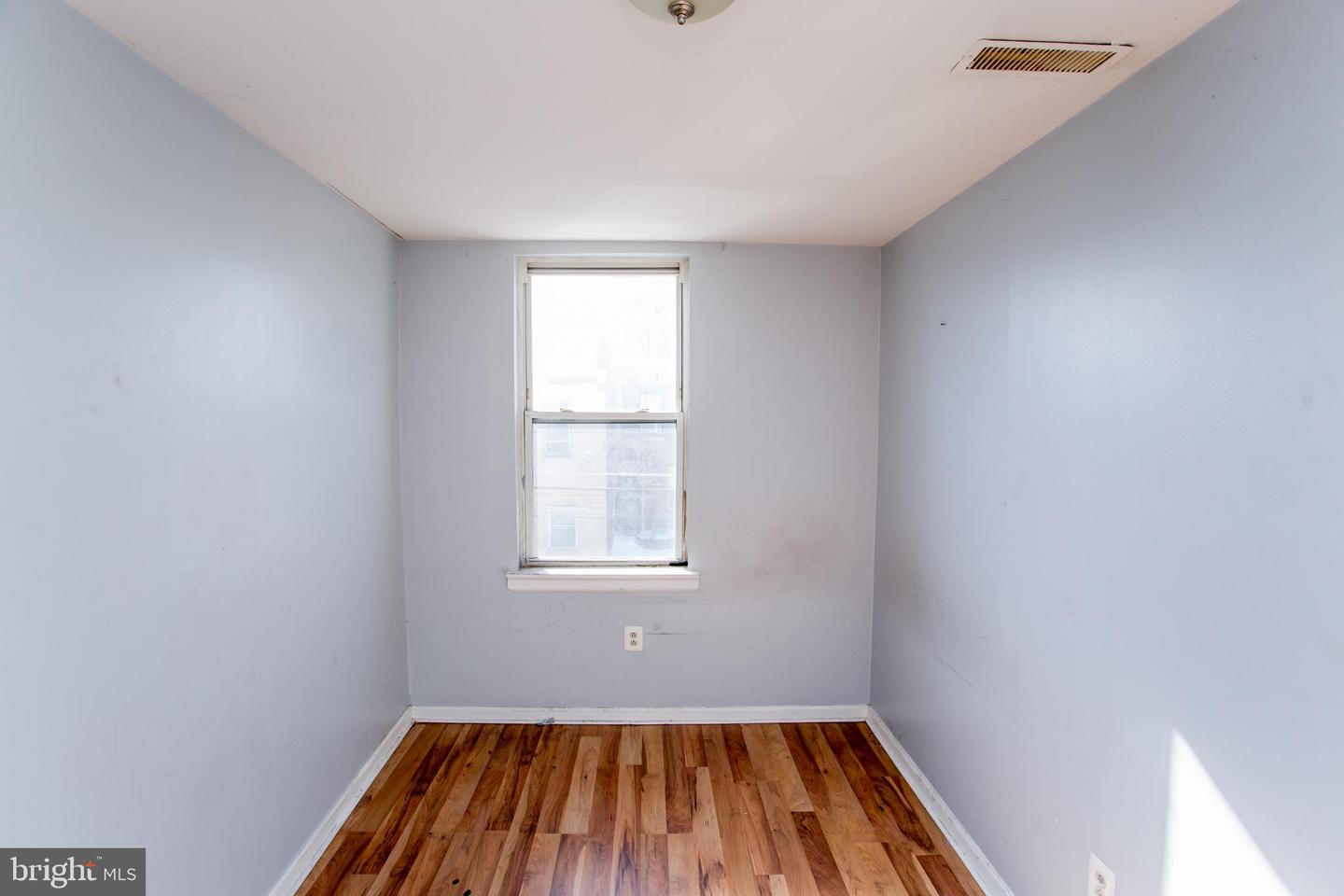 2017 Orthodox St Property Photo 48