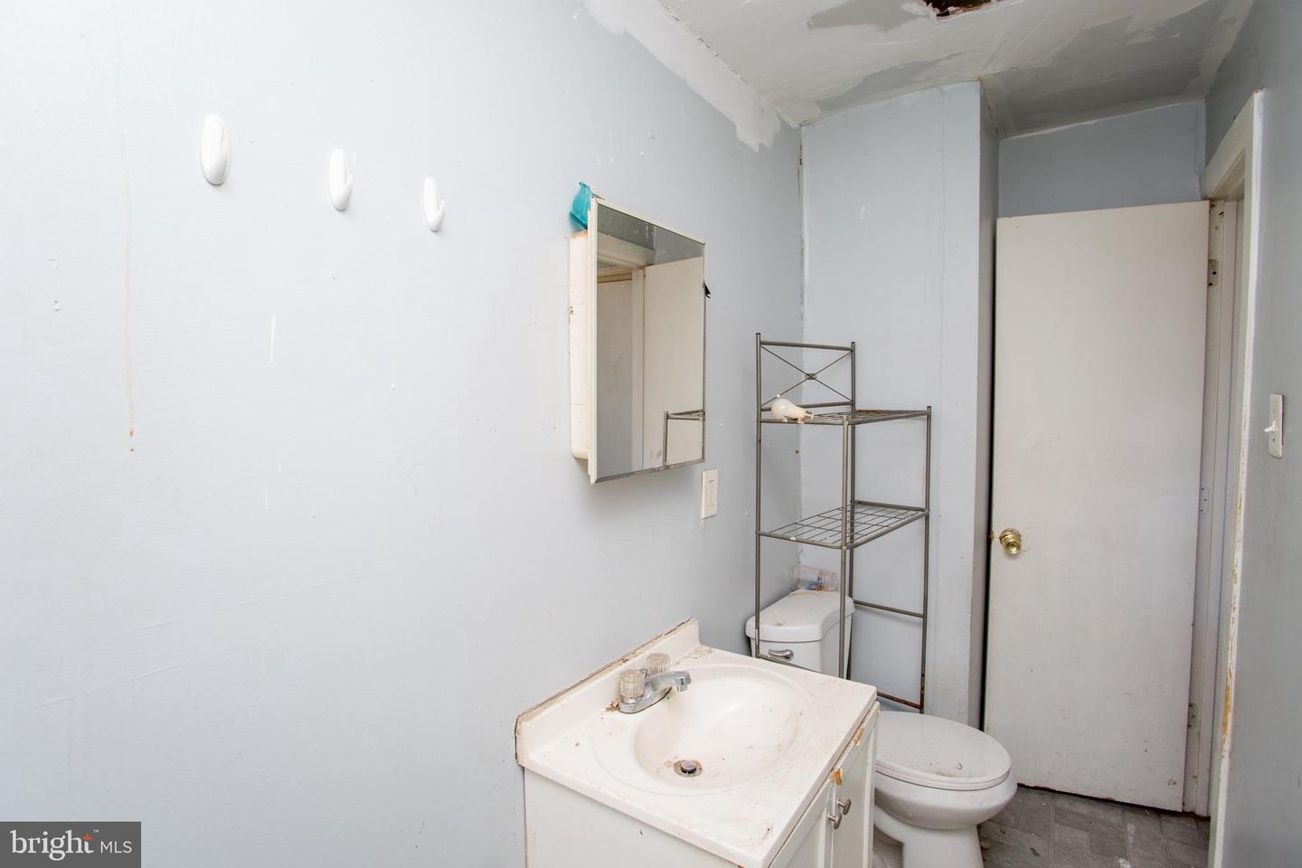 2017 Orthodox St Property Photo 53