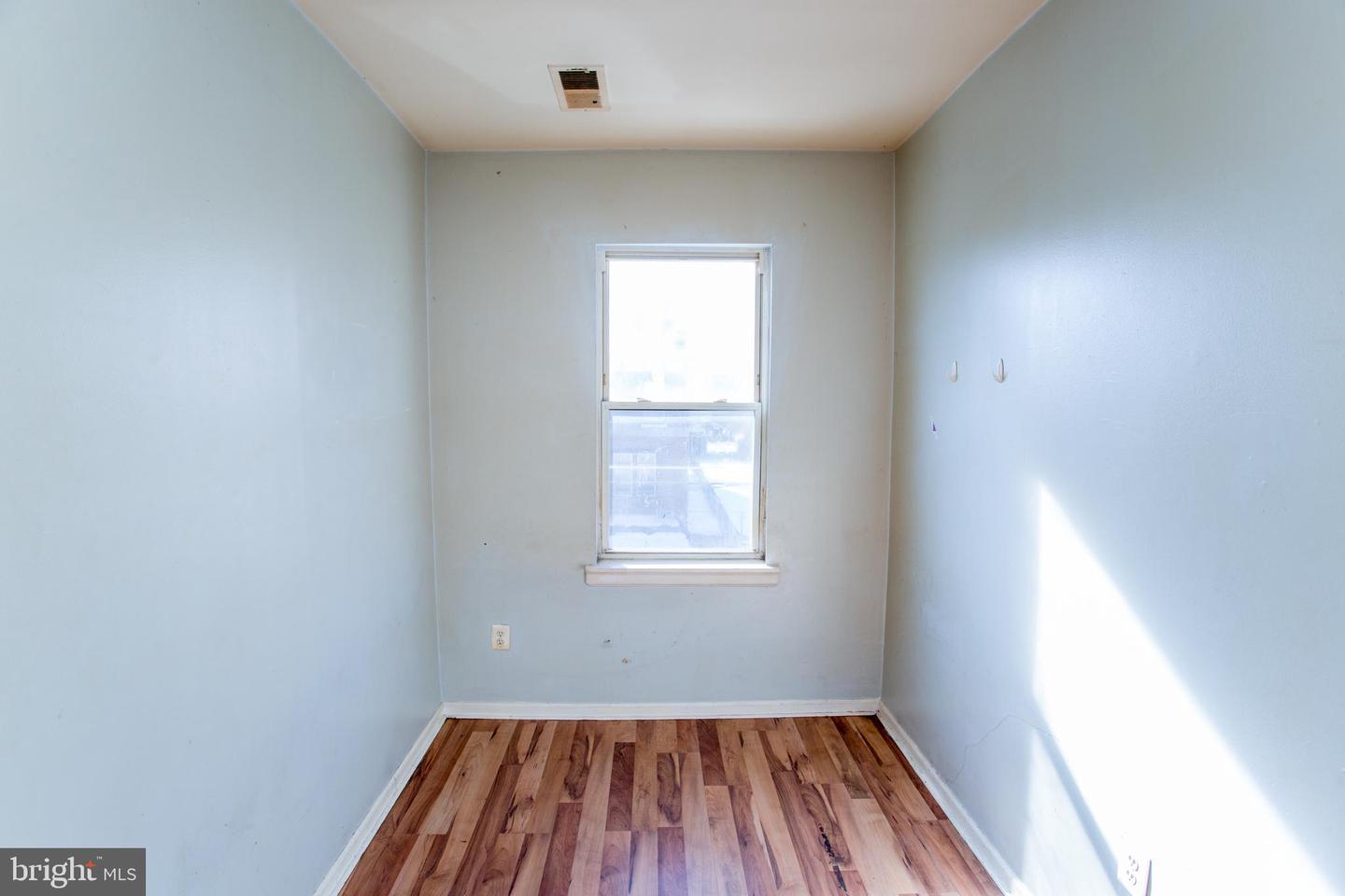 2017 Orthodox St Property Photo 54