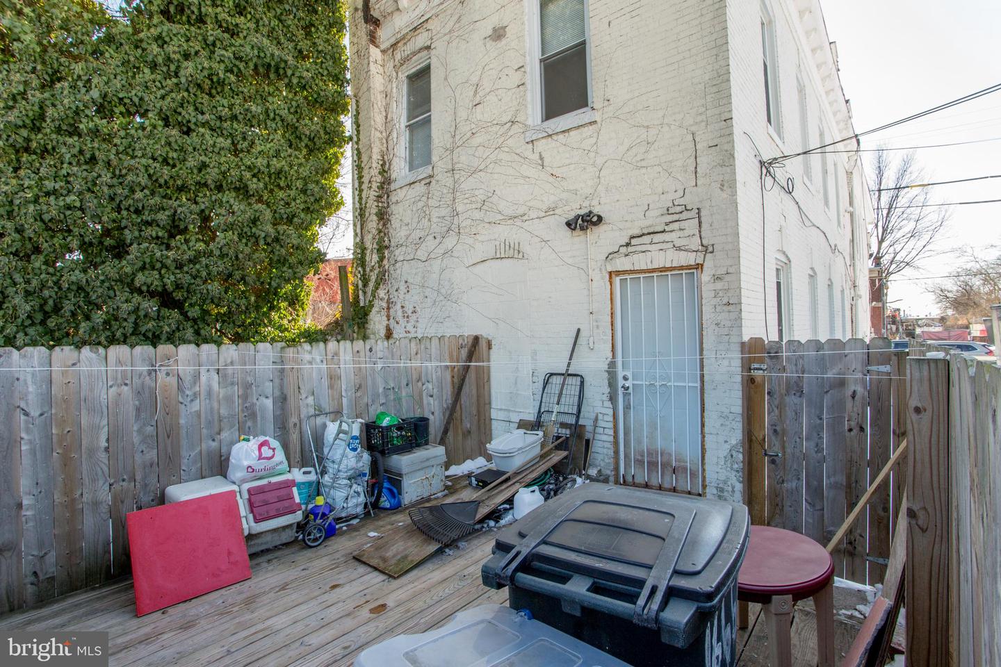 2017 Orthodox St Property Photo 67