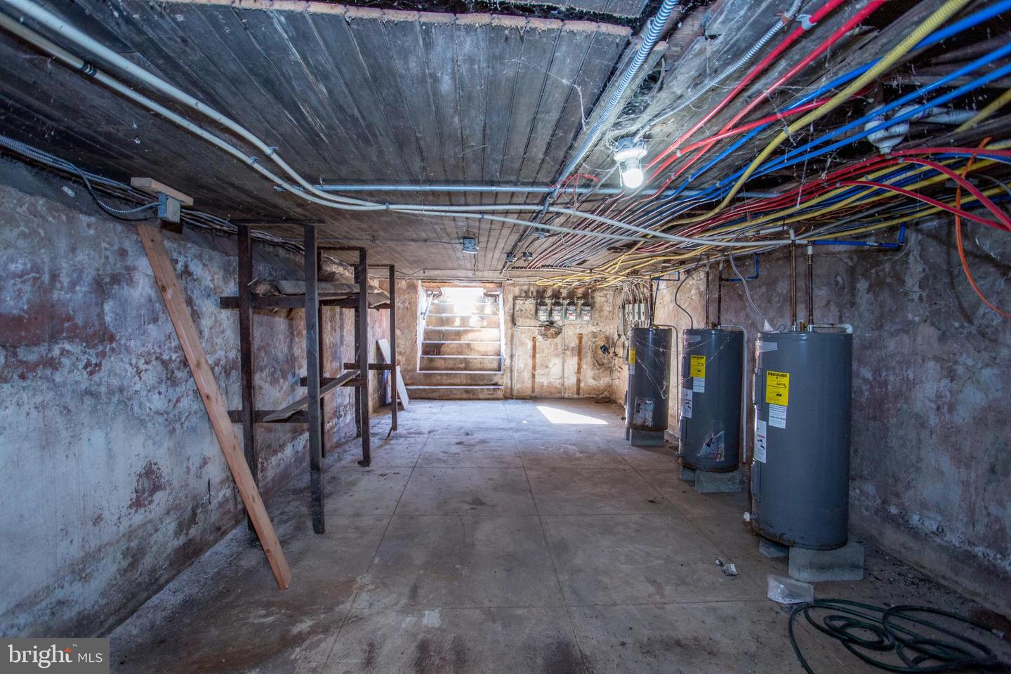 2017 Orthodox St Property Photo 68