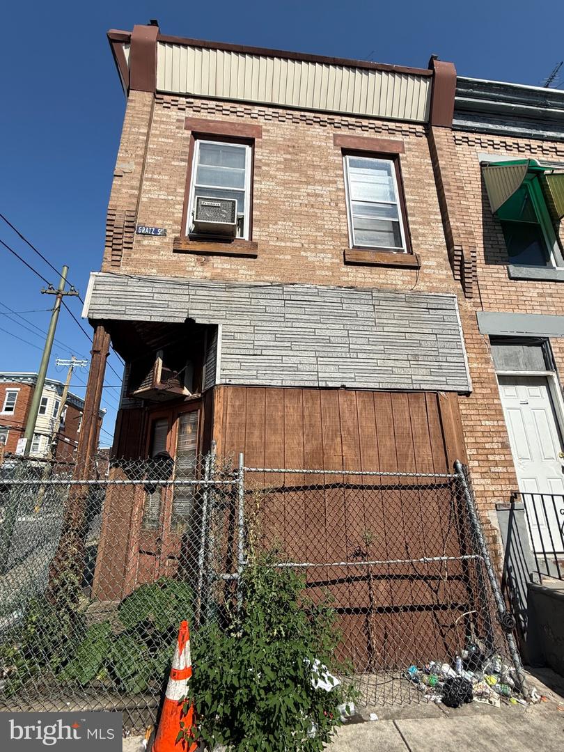 4469 N Gratz St Property Photo 2