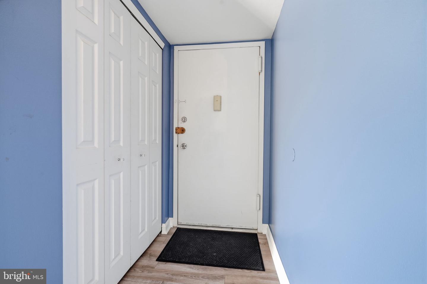 58102 Delaire Landing Rd #102 Property Photo 16
