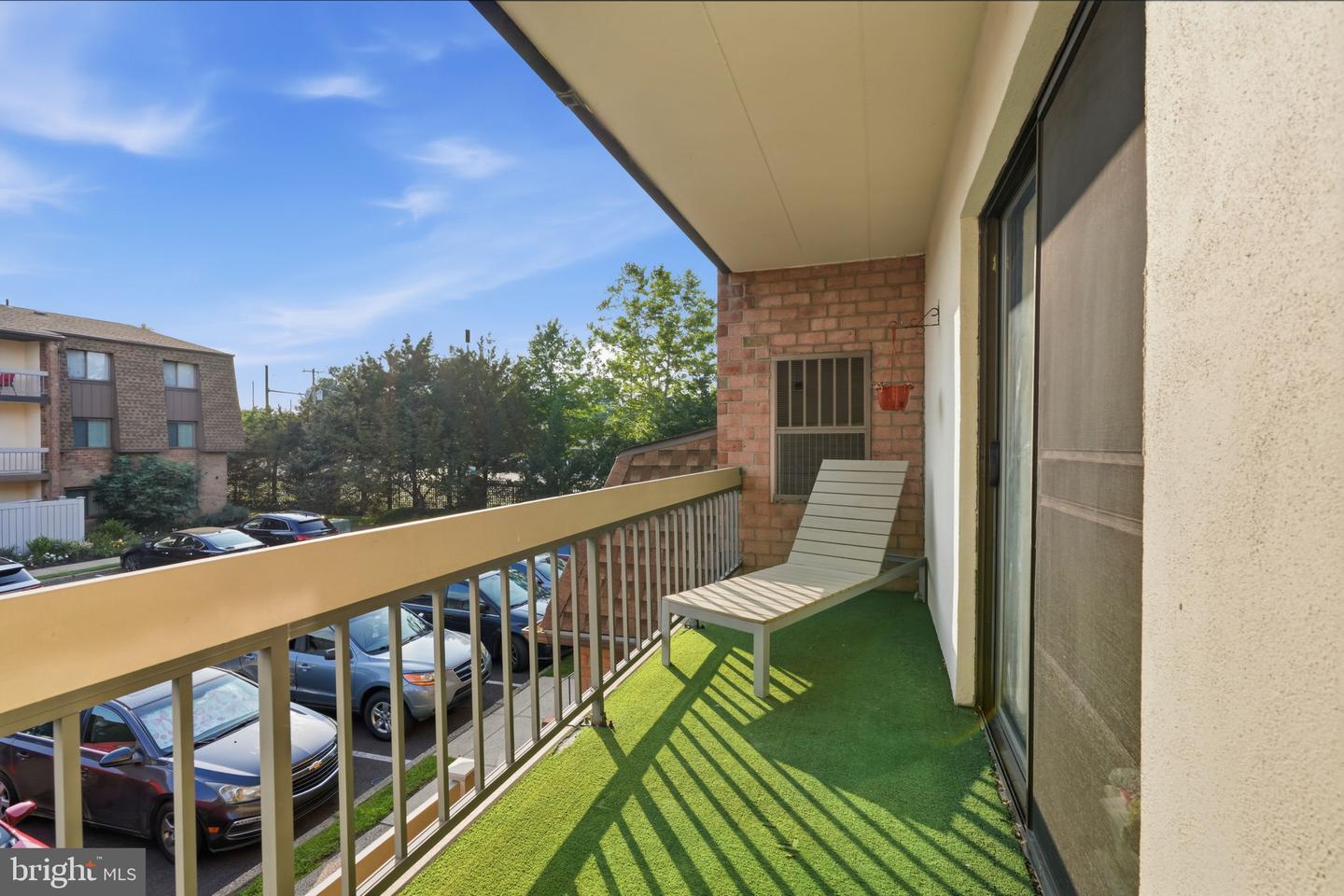 58102 Delaire Landing Rd #102 Property Photo 17