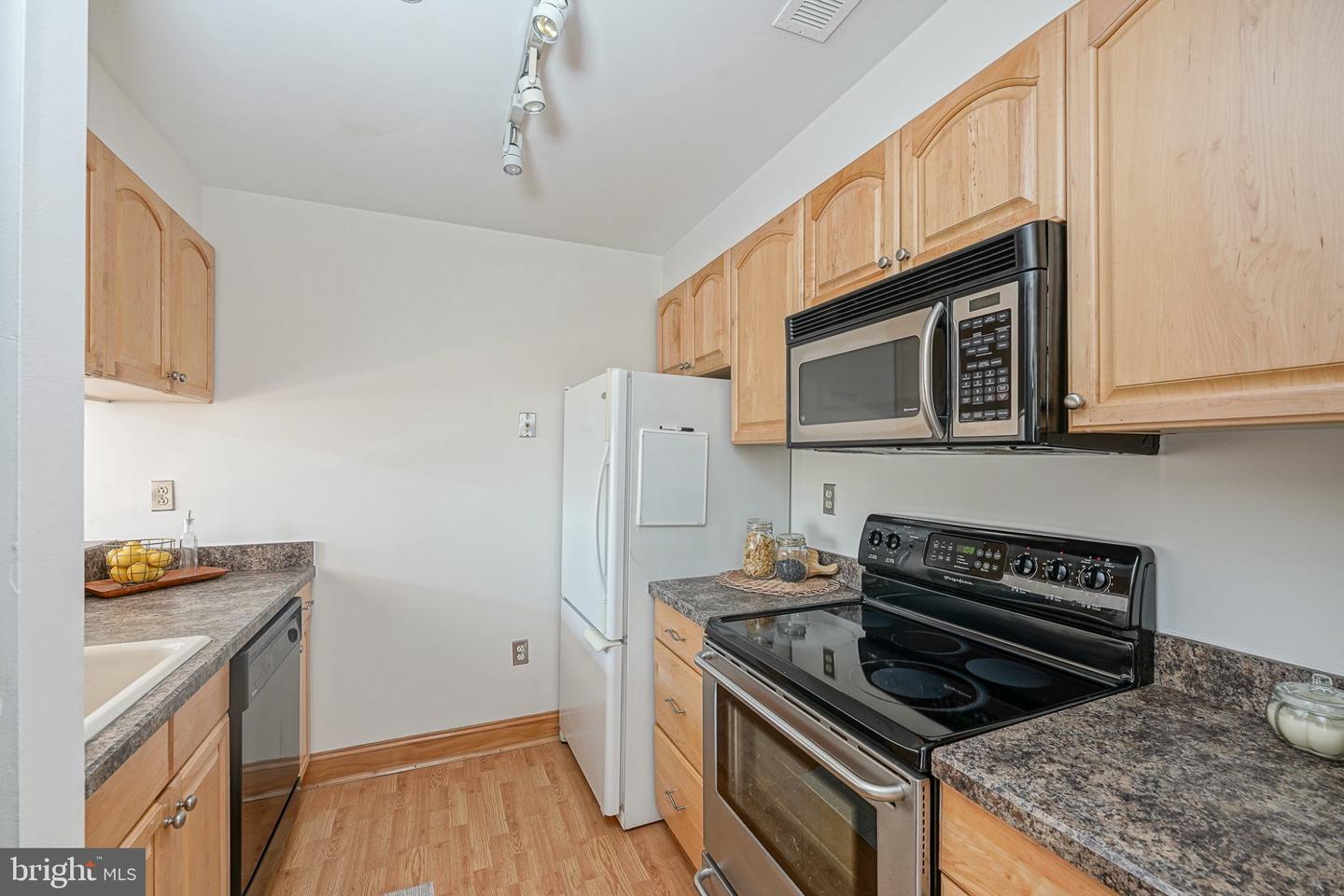 315 New St #504 Property Photo 11