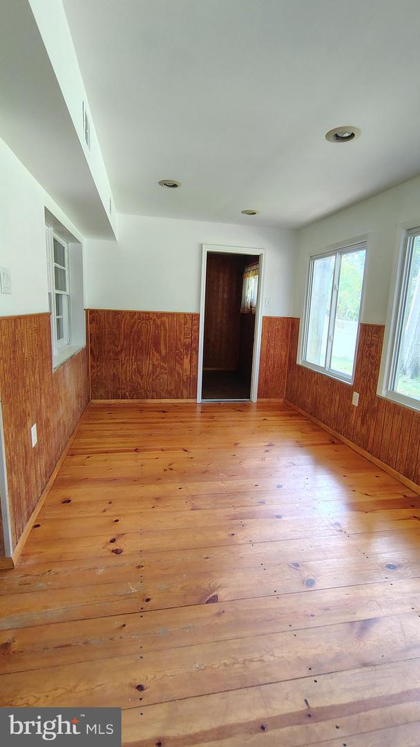 574 Remsen Rd Property Photo 8