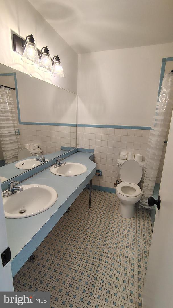 574 Remsen Rd Property Photo 10