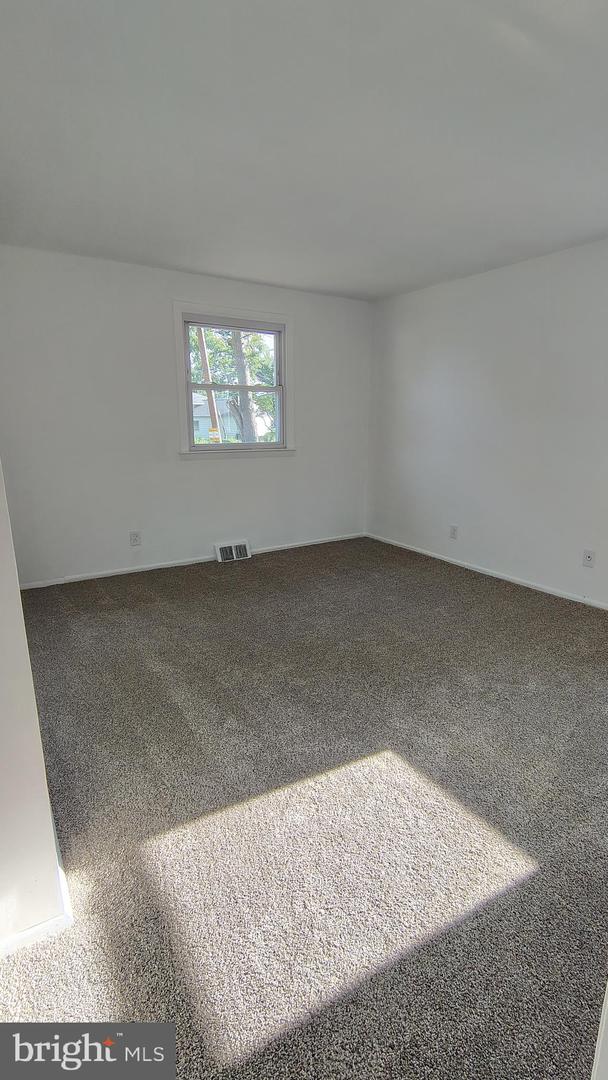 574 Remsen Rd Property Photo 13