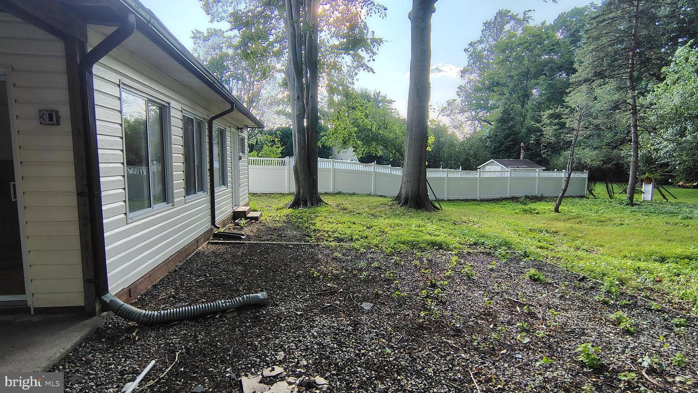 574 Remsen Rd Property Photo 22