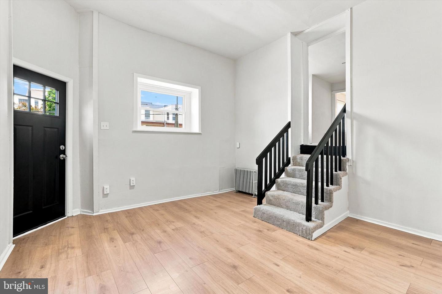 2501 S Dewey St Property Photo 2