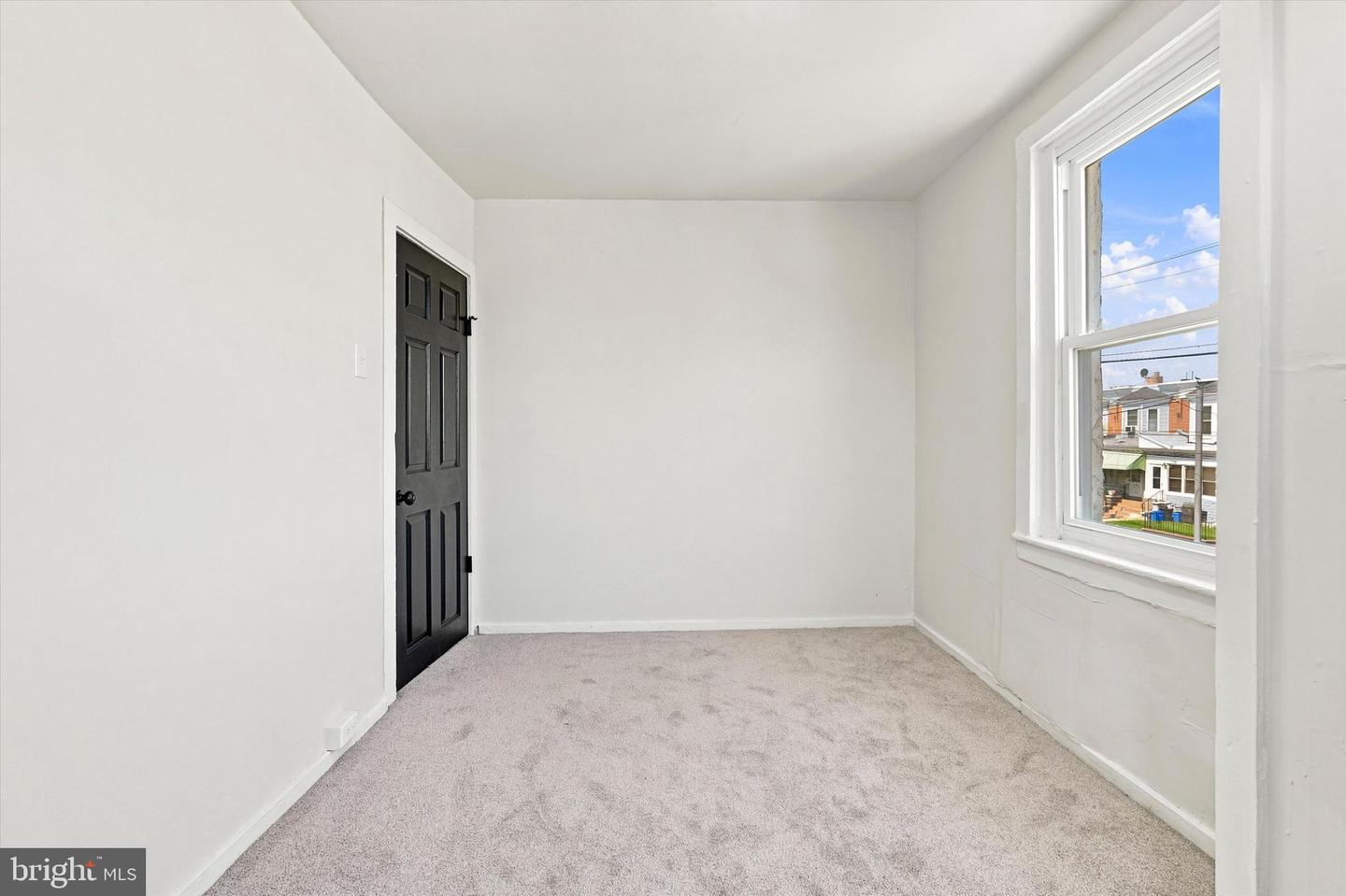 2501 S Dewey St Property Photo 8