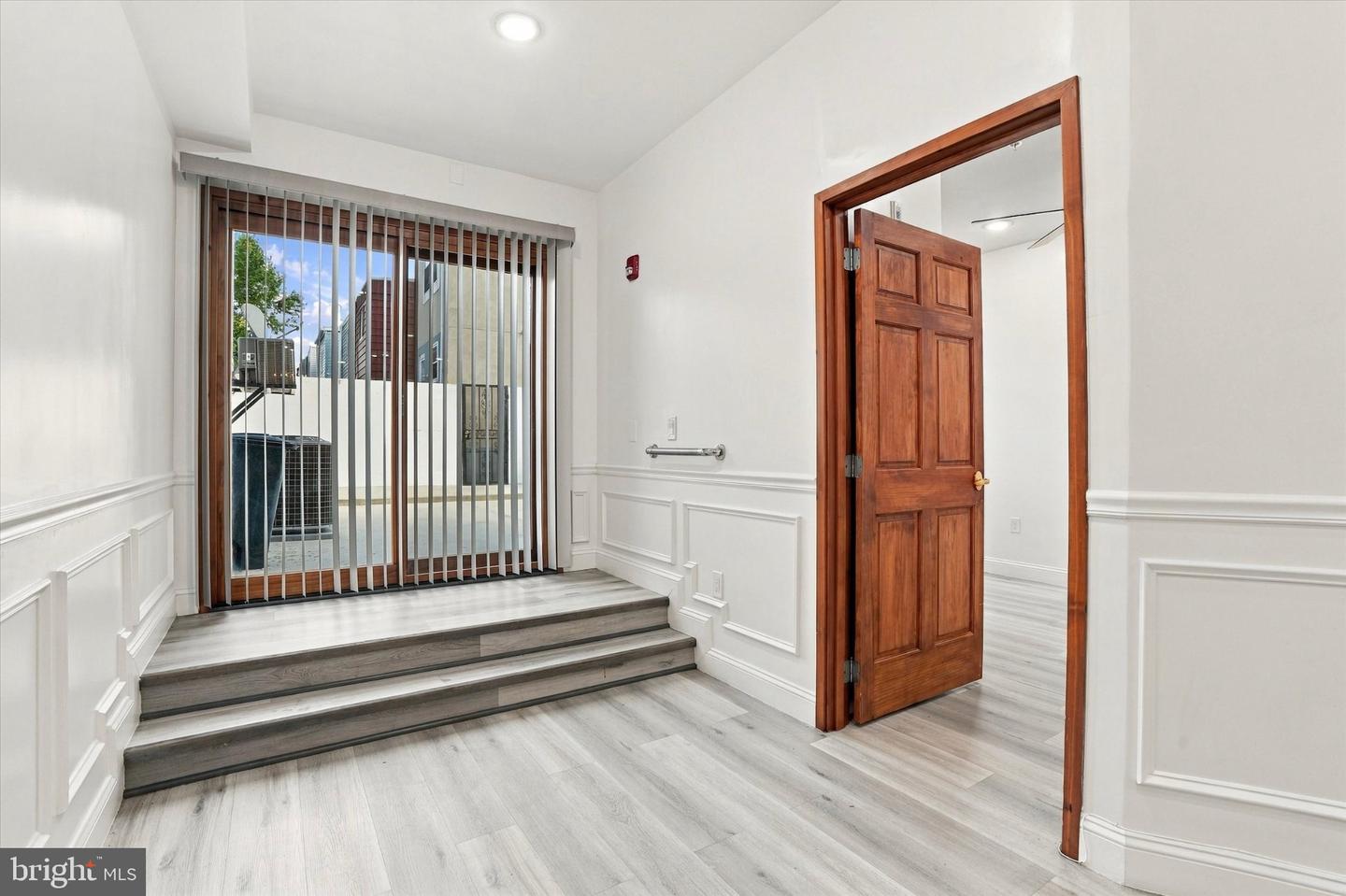 1233 S Broad St #1r Property Photo 10