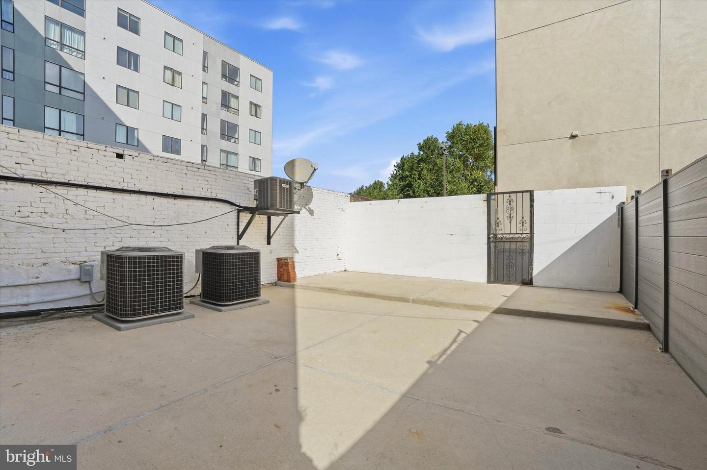 1233 S Broad St #1r Property Photo 12