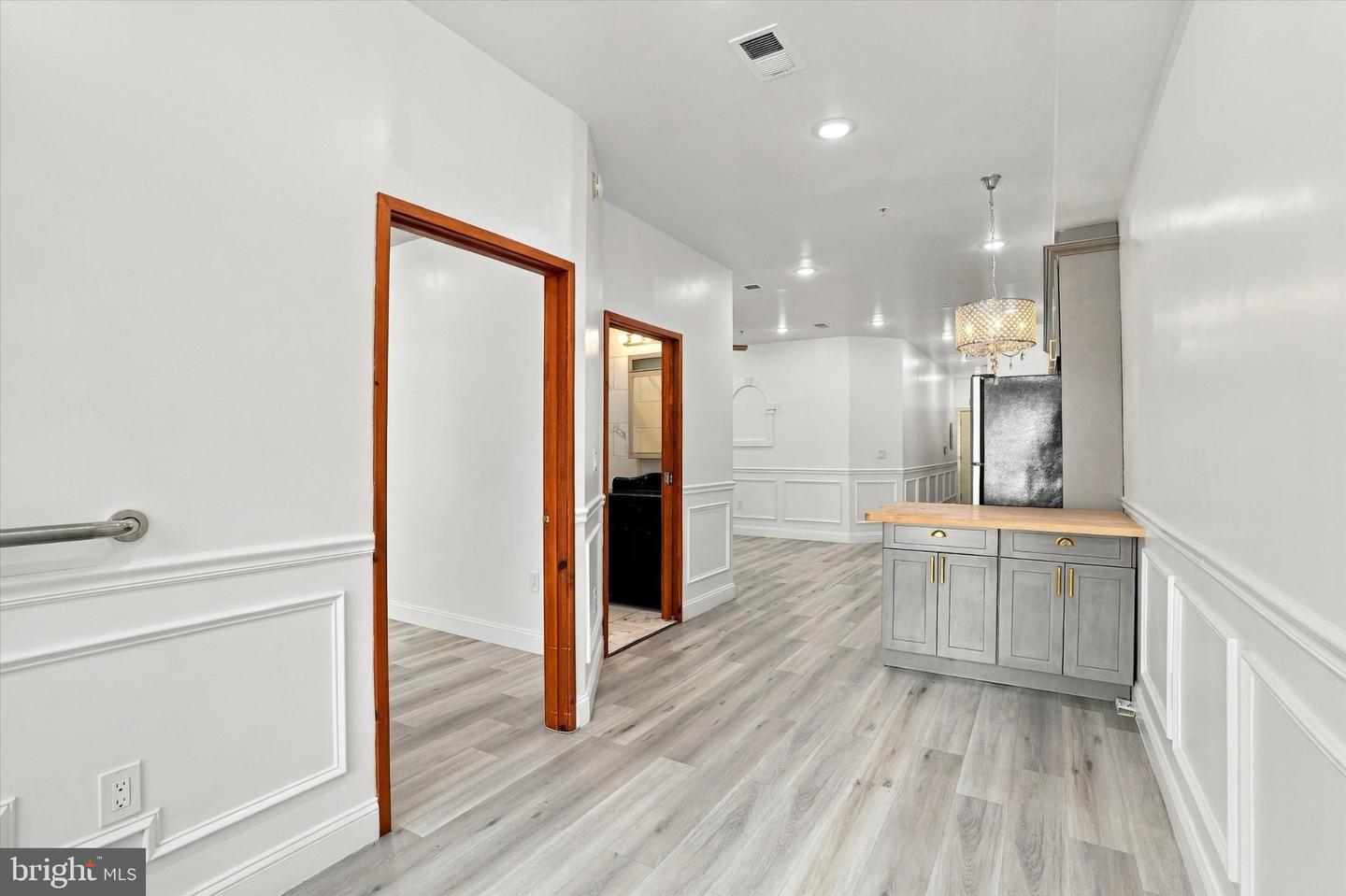 1233 S Broad St #1r Property Photo 13