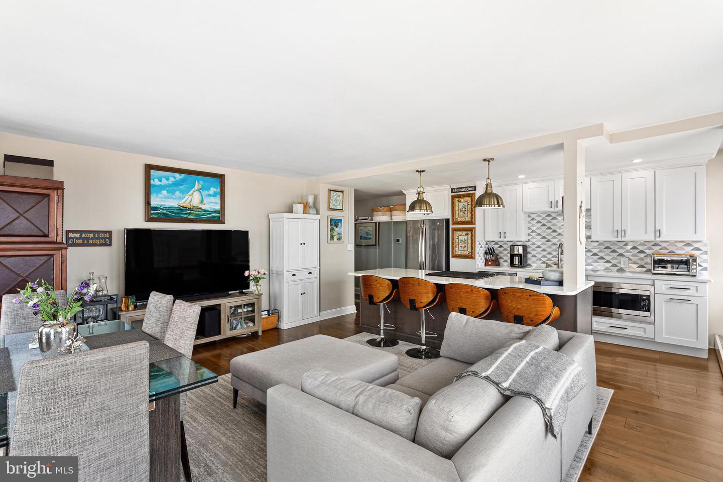 200 Locust St #16dn Property Photo 5