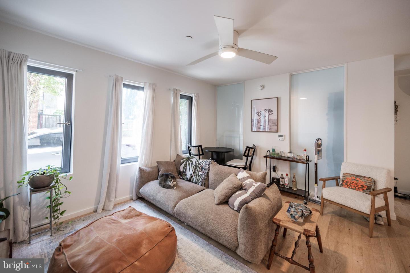 152 W Laurel St #unit 102 Property Photo 2