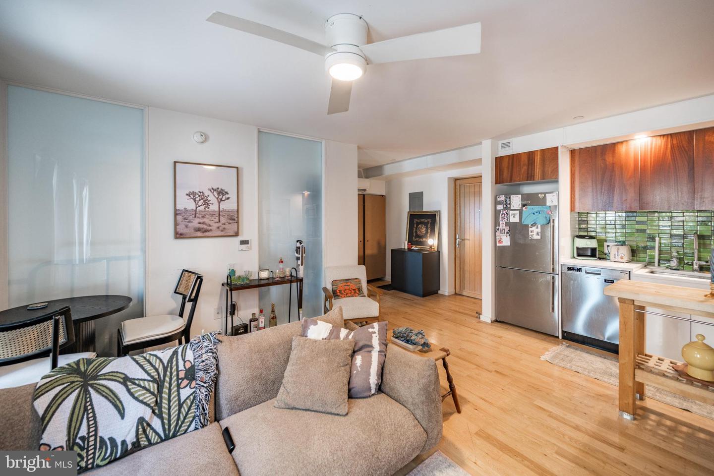 152 W Laurel St #unit 102 Property Photo 4