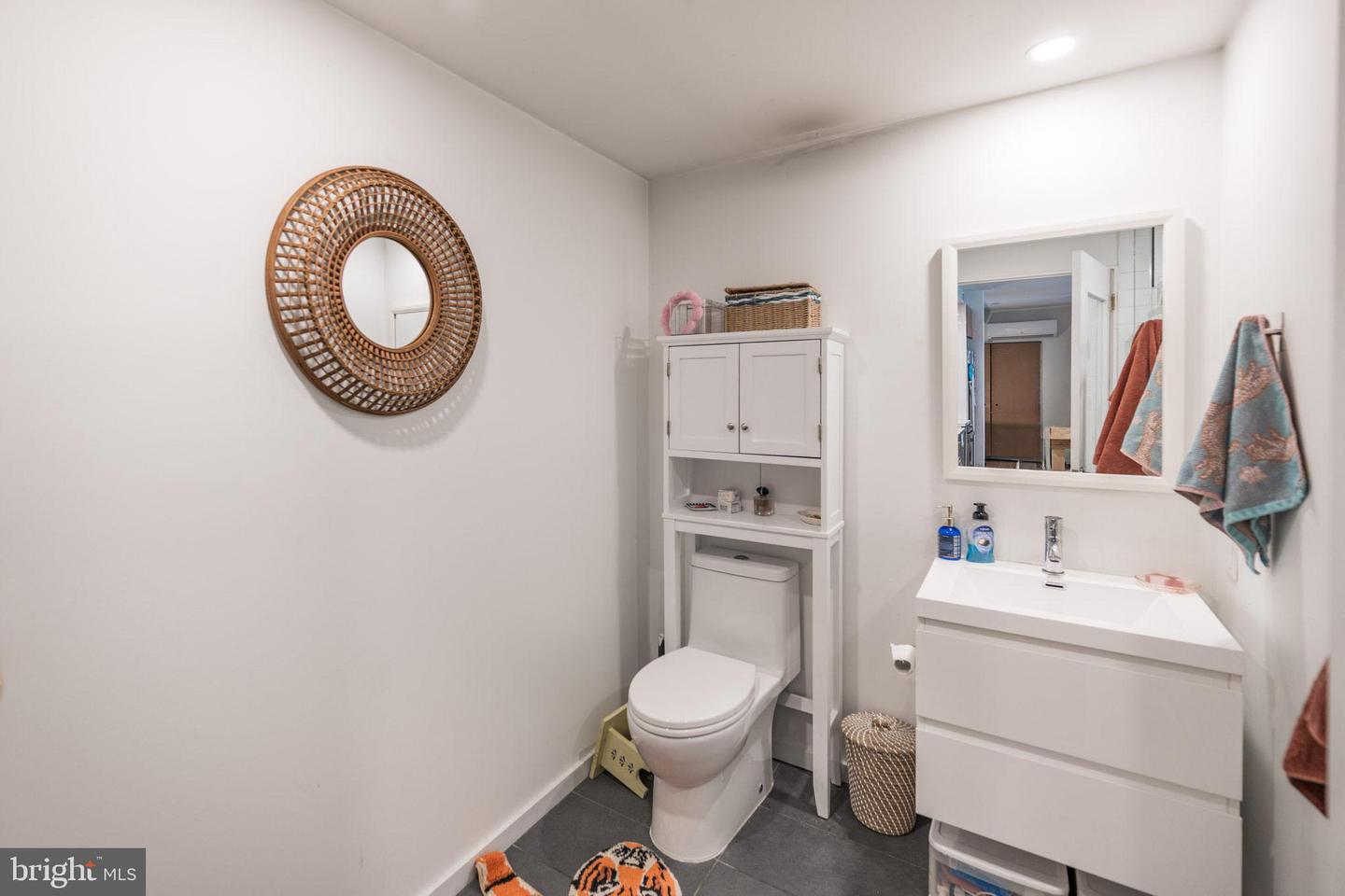 152 W Laurel St #unit 102 Property Photo 7