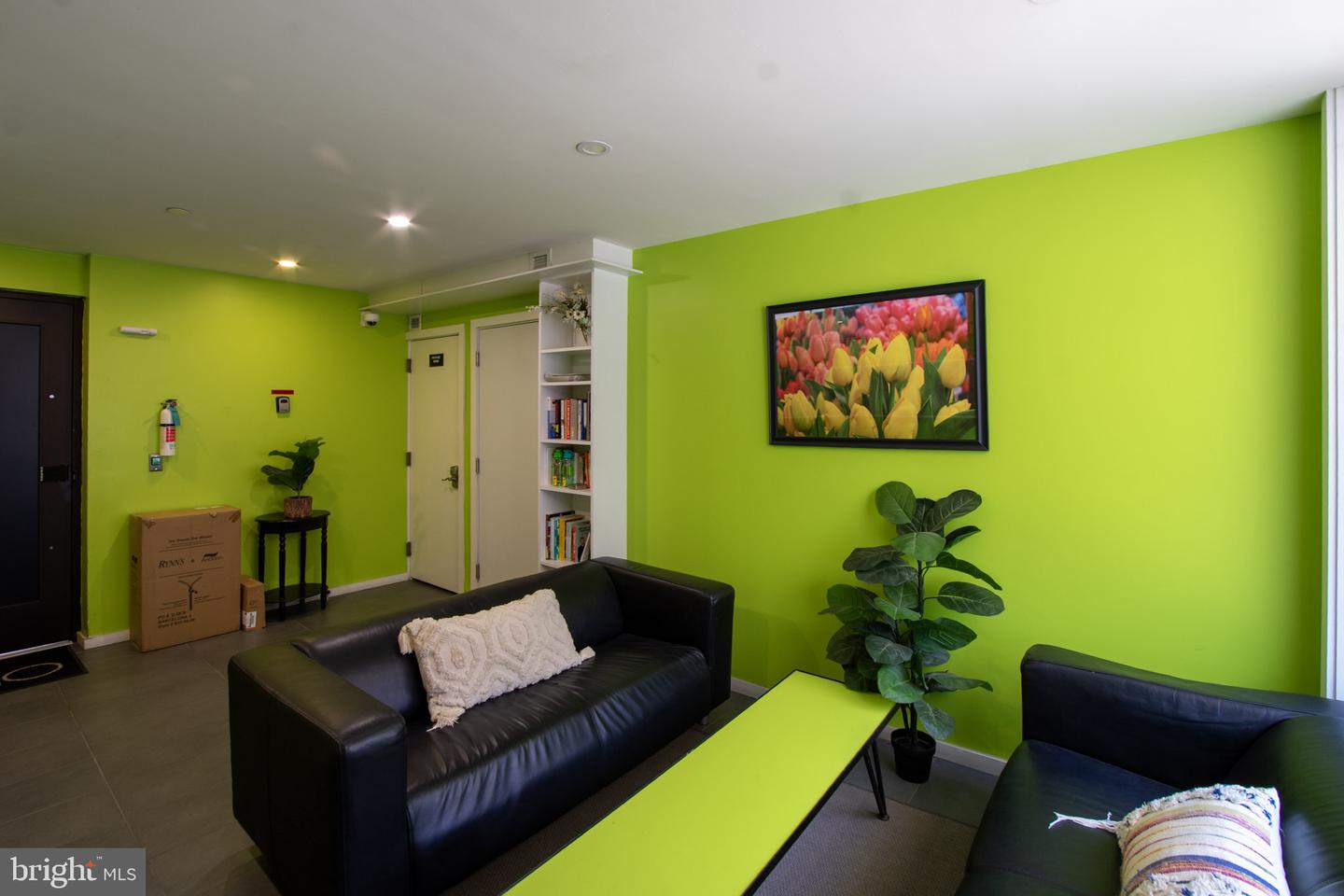 152 W Laurel St #unit 102 Property Photo 19