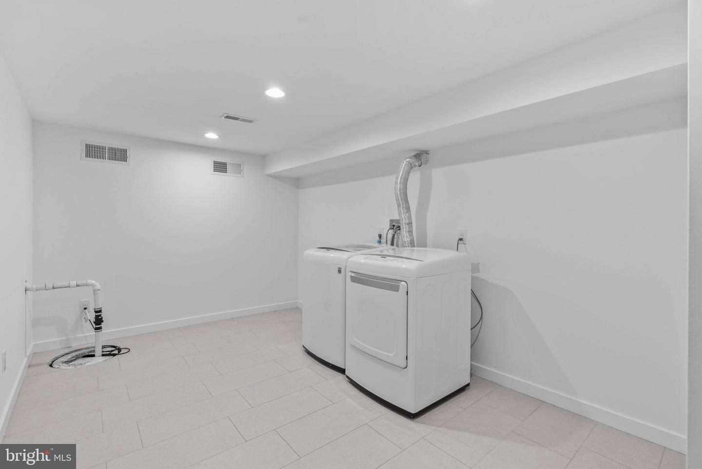 1626 Wharton St Property Photo 29