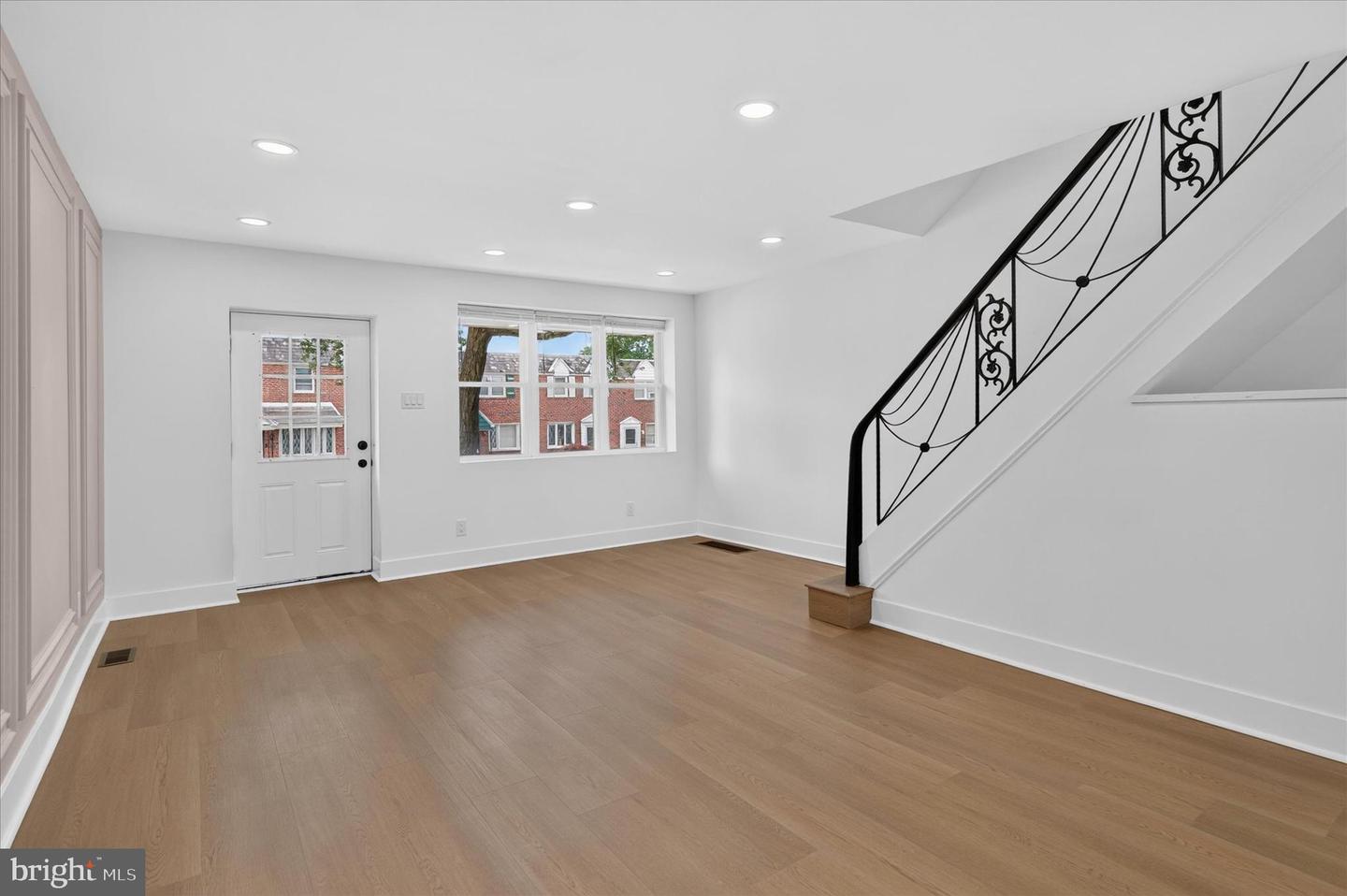 8613 Rugby St Property Photo 11