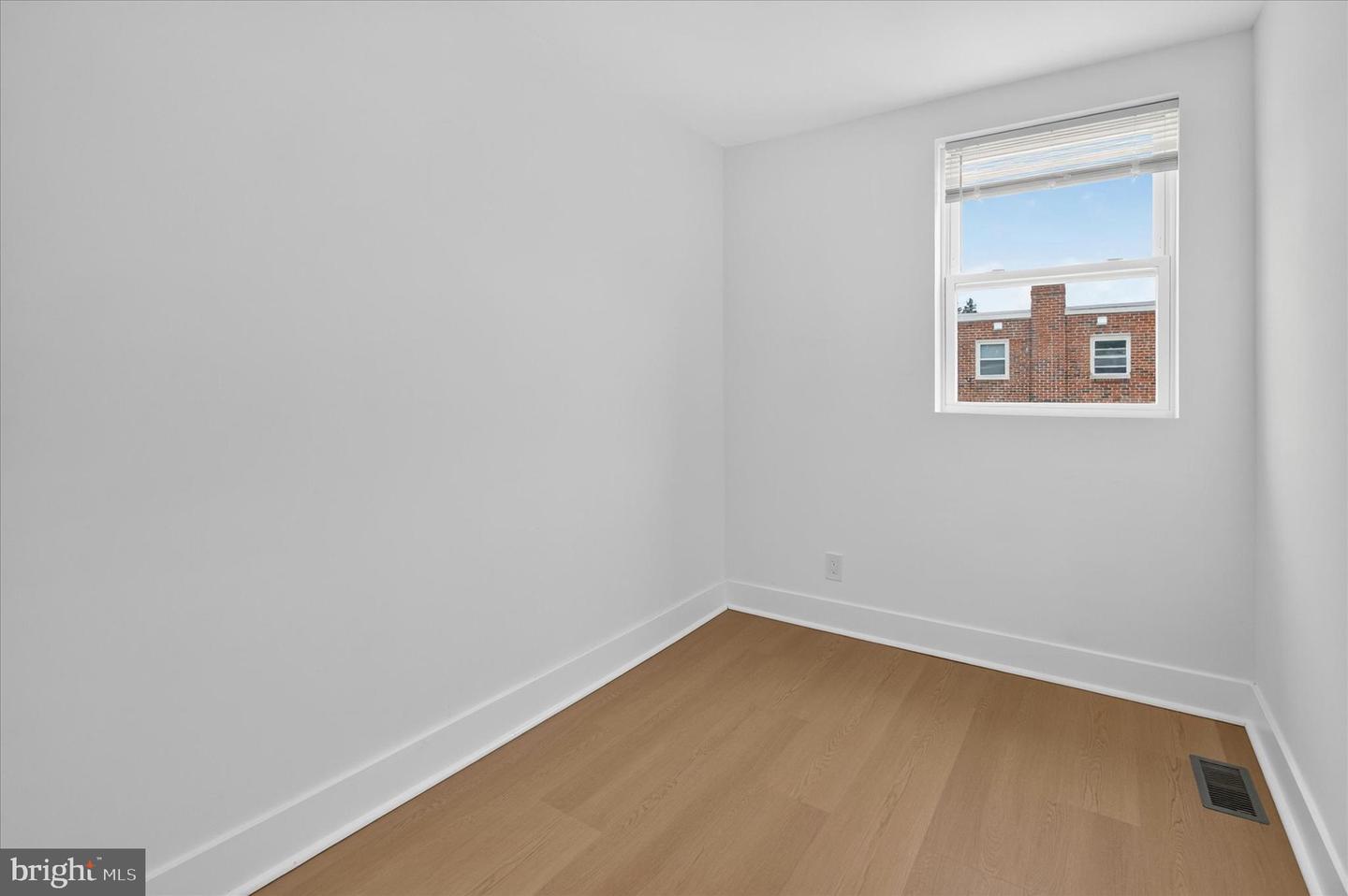8613 Rugby St Property Photo 23