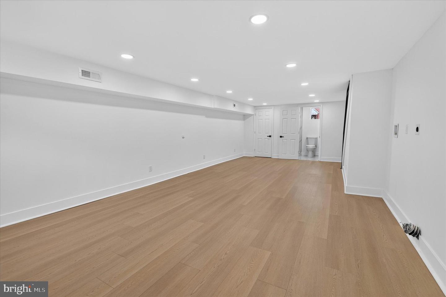 8613 Rugby St Property Photo 28