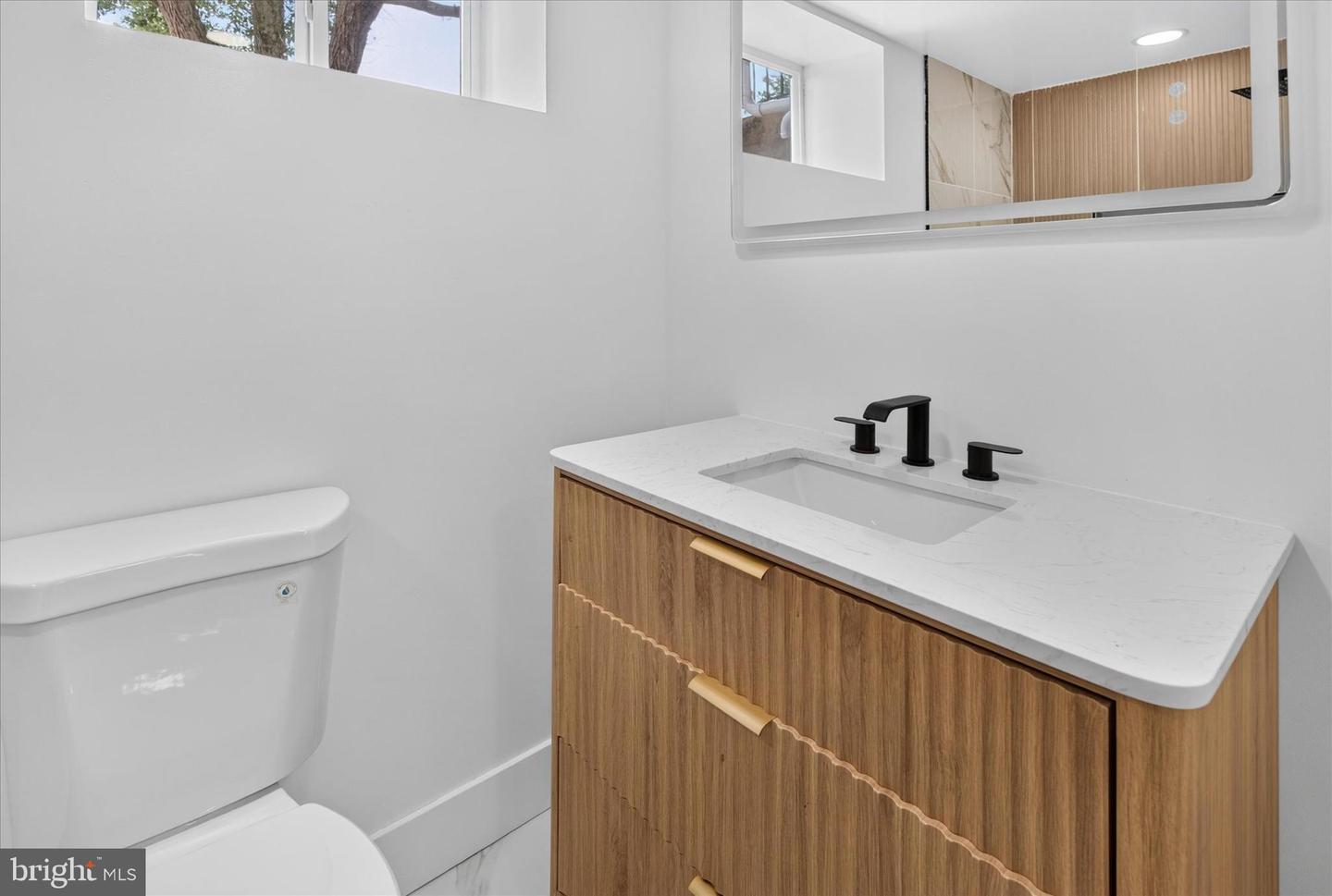 8613 Rugby St Property Photo 29