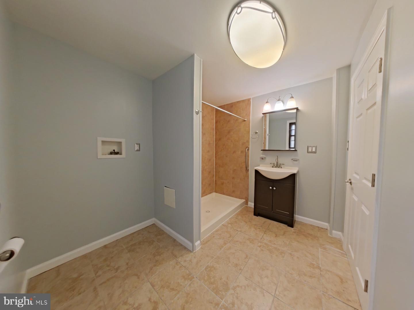 512 Mercy St Property Photo 16