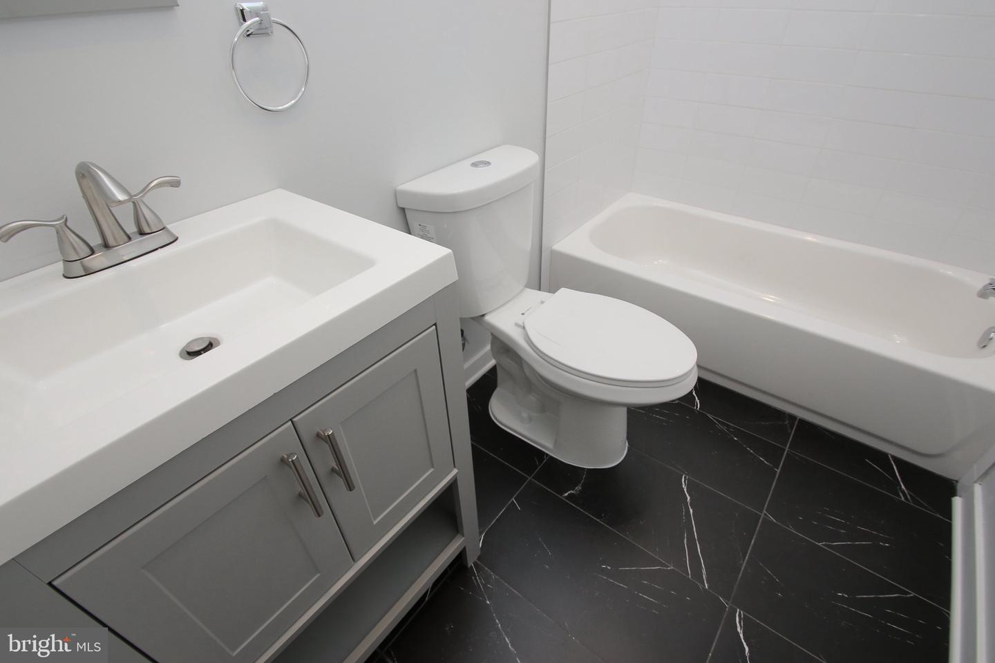3910 W Girard Ave Property Photo 30