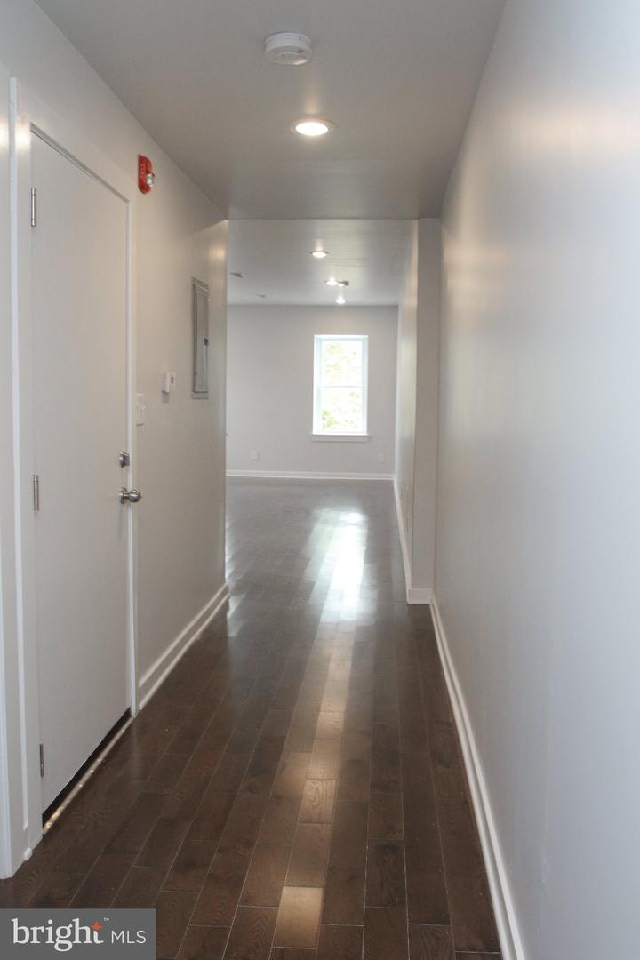 3910 W Girard Ave Property Photo 32