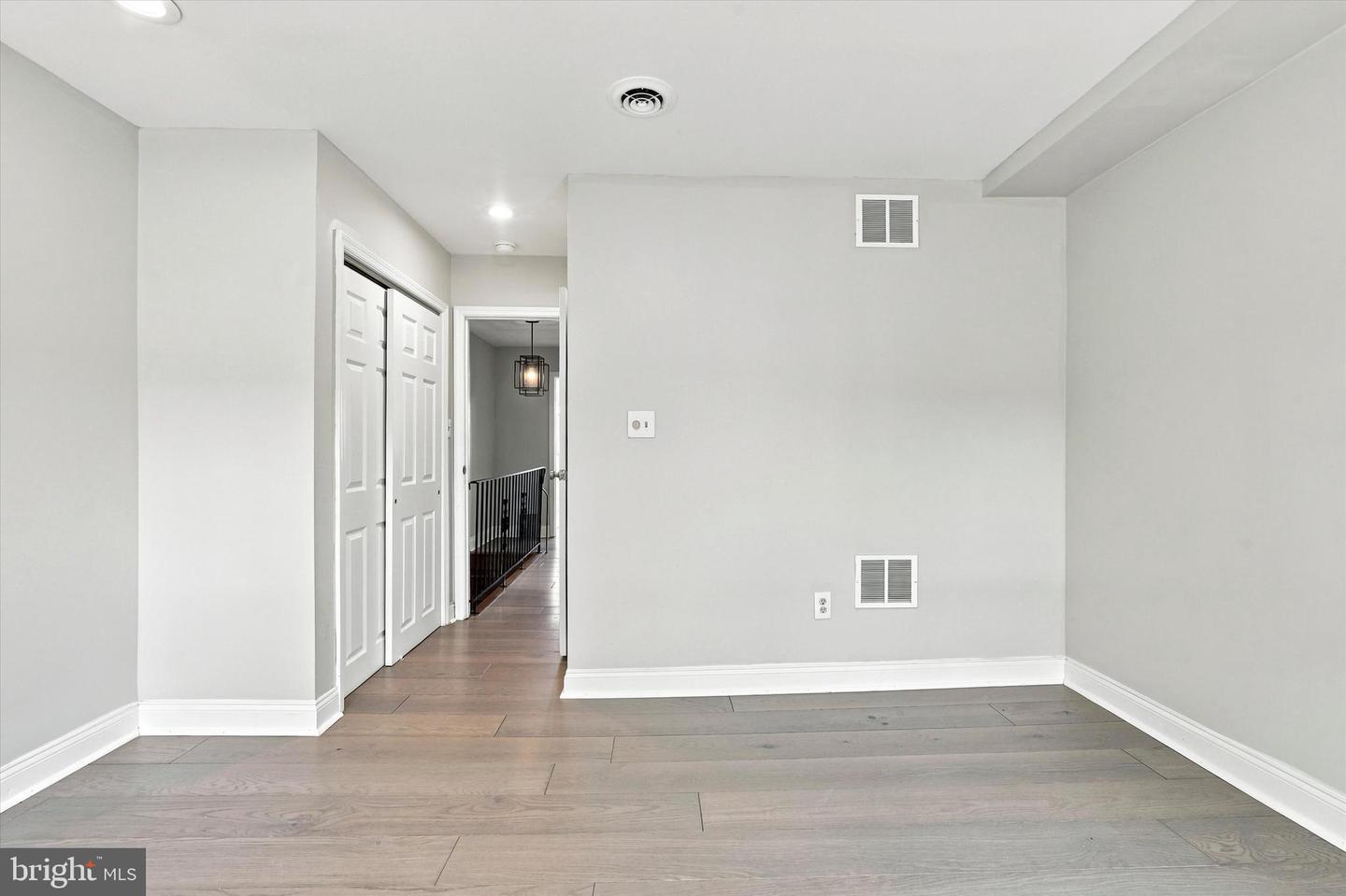 1829 Fernon St Property Photo 12