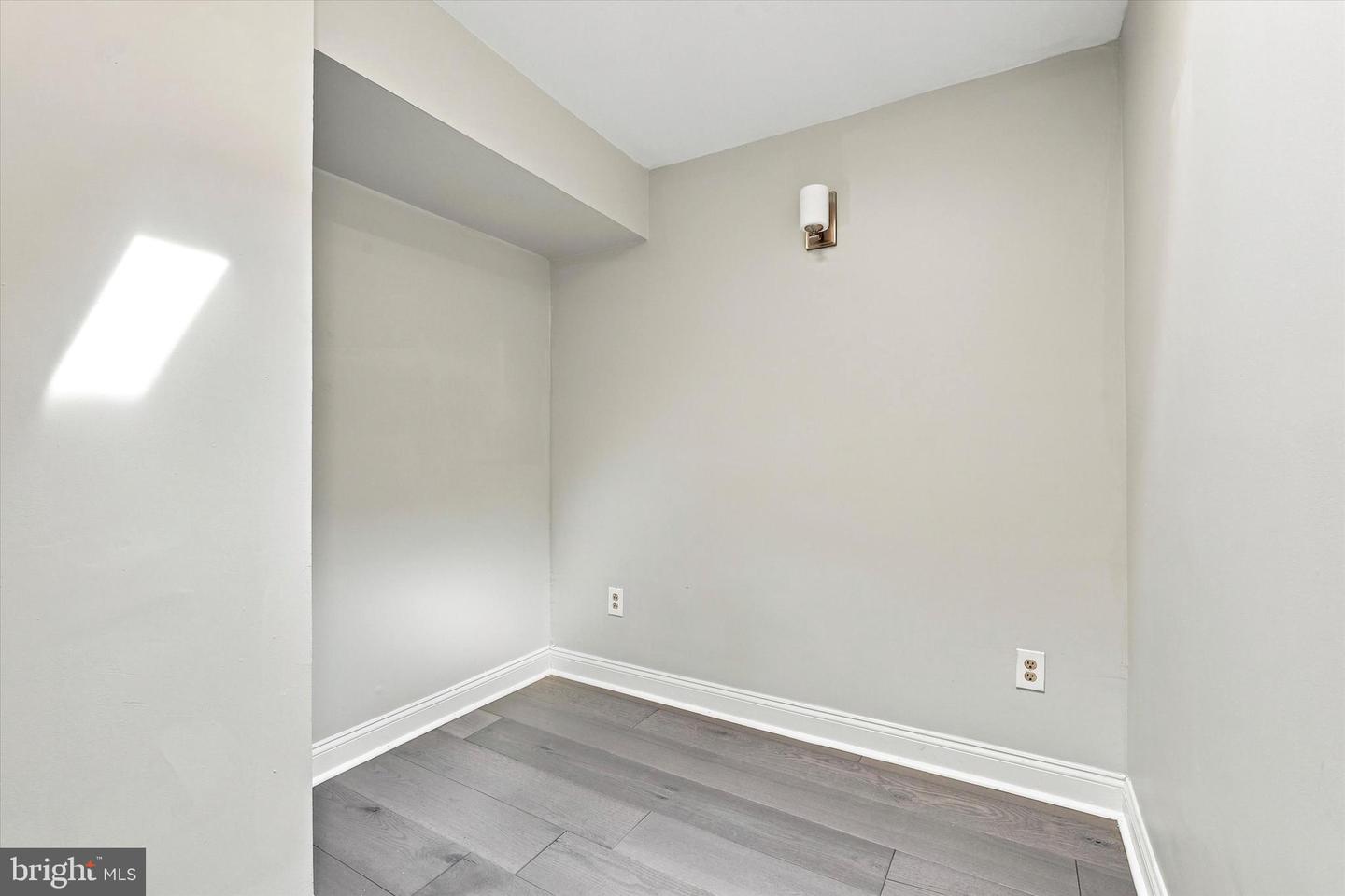 1829 Fernon St Property Photo 18