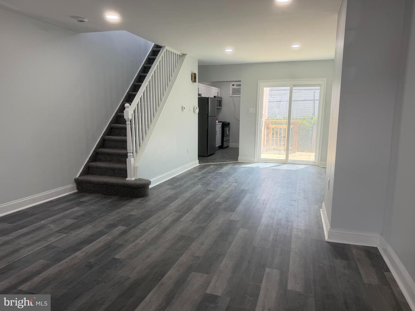 2327 S Bonsall St Property Photo 1