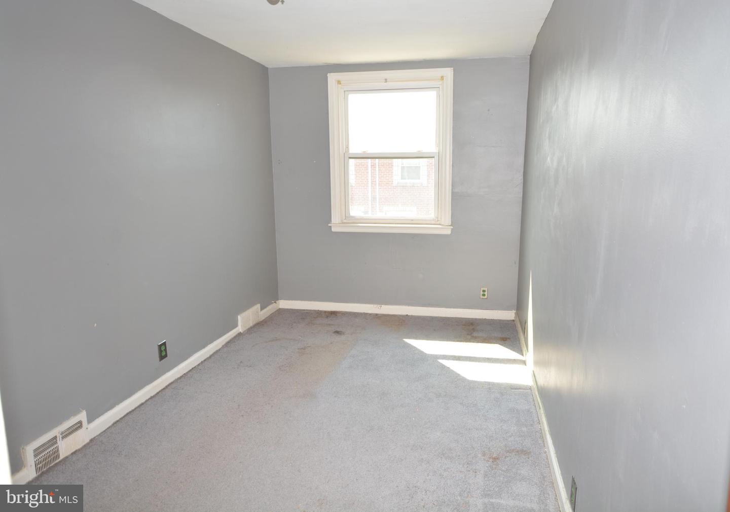 6517 Algard St Property Photo 7