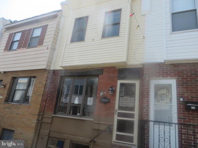 132 Roseberry St Property Photo 1