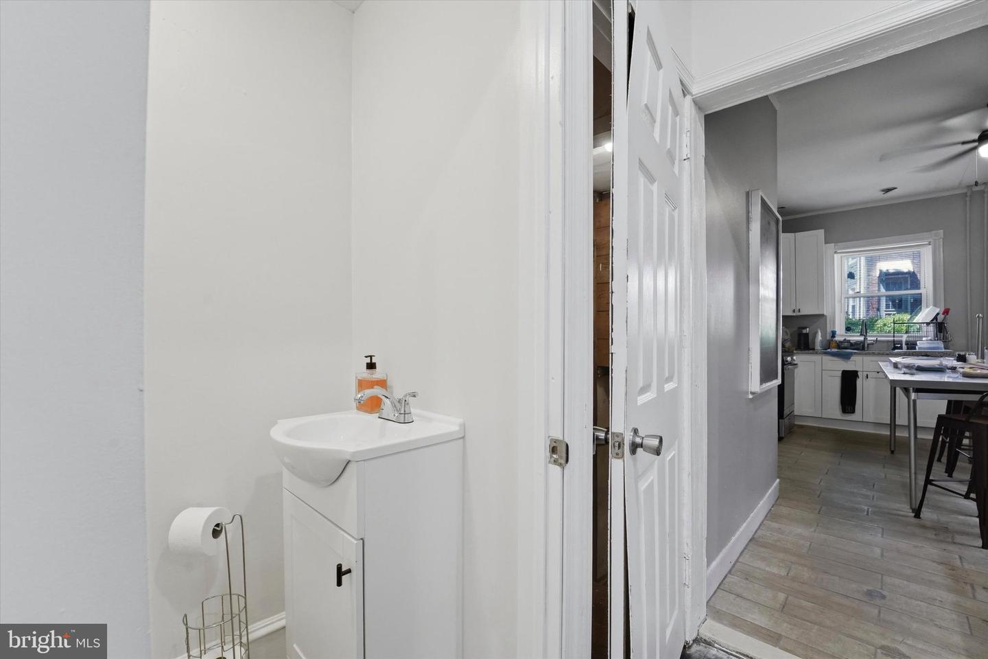 31 W Rockland St Property Photo 11