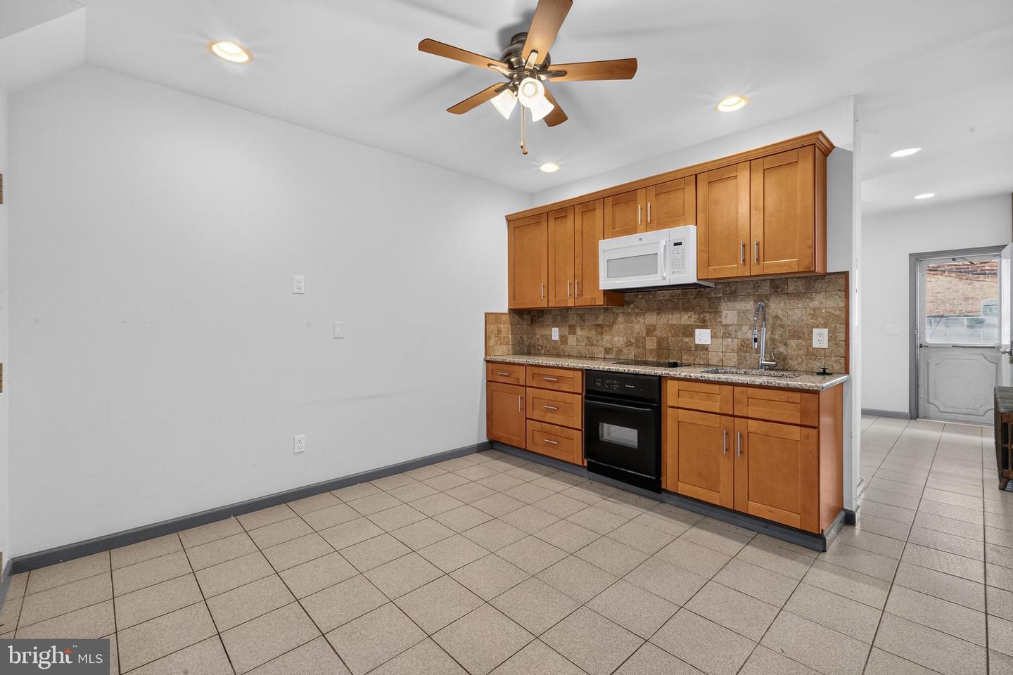 1425 Jackson St #1r Property Photo 13