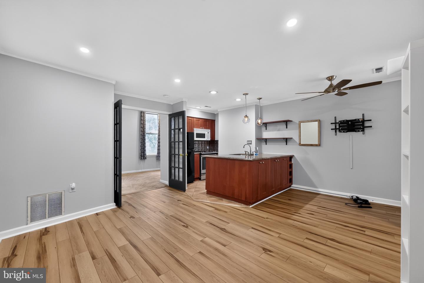 1828 Green St #2f Property Photo 2