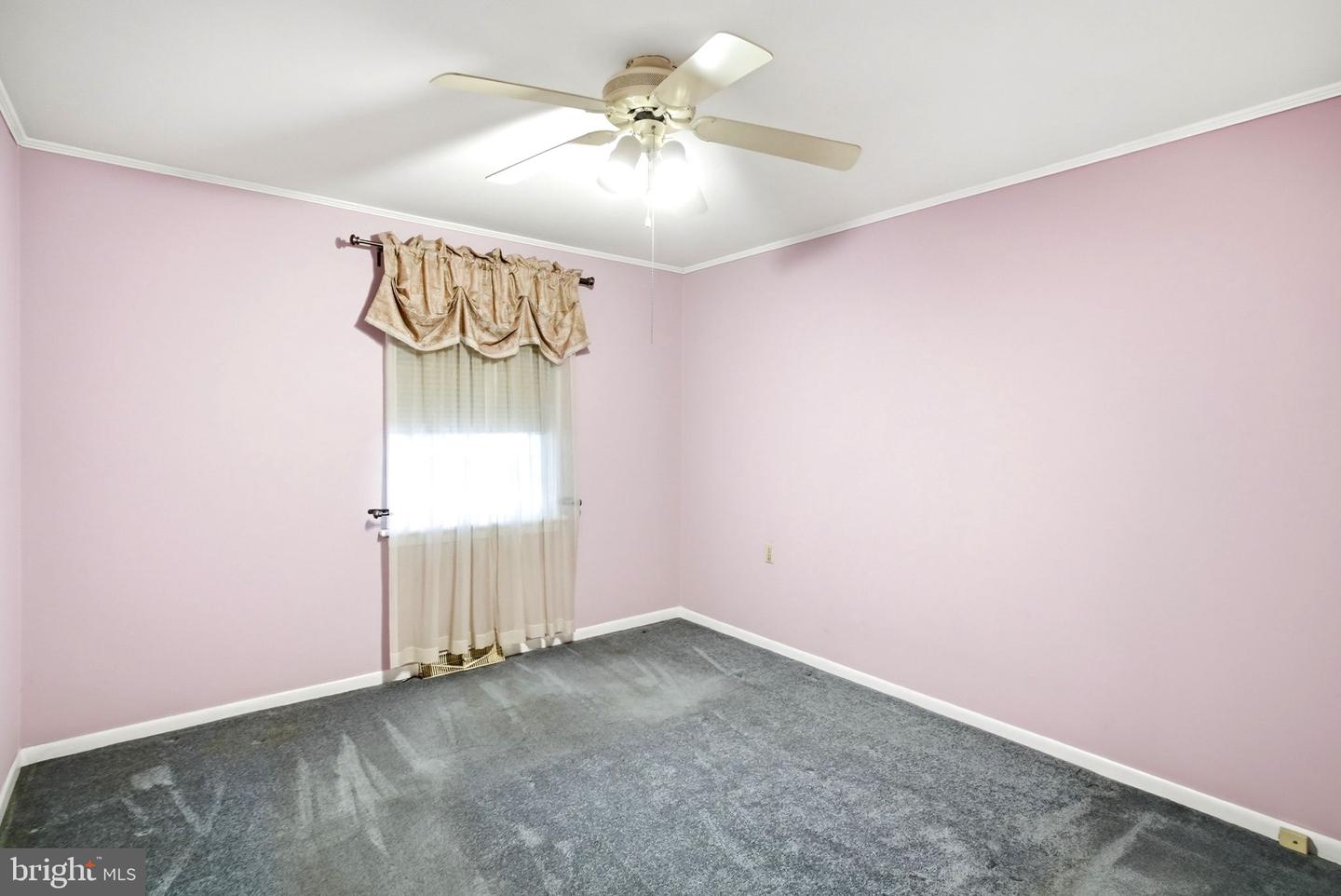 801 Southampton Rd Property Photo 37