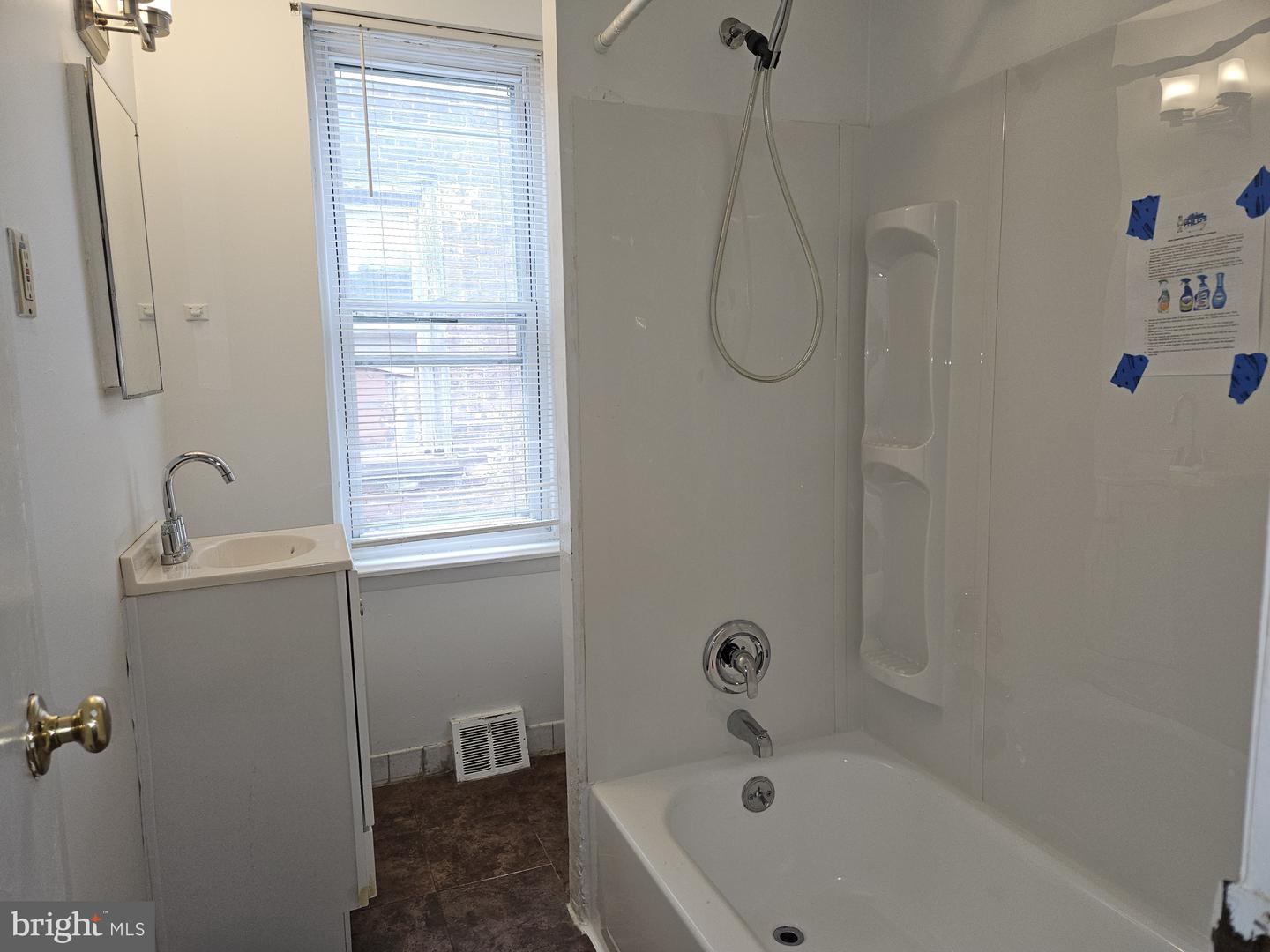 1332 Wagner Ave #c Property Photo 7