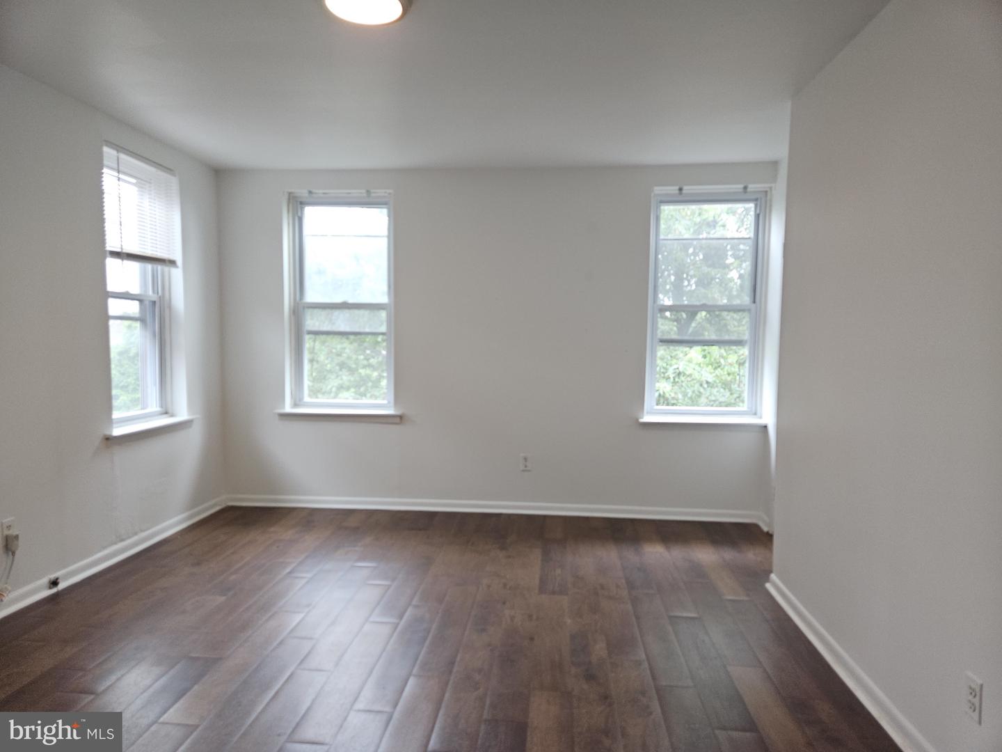 1332 Wagner Ave #c Property Photo 9