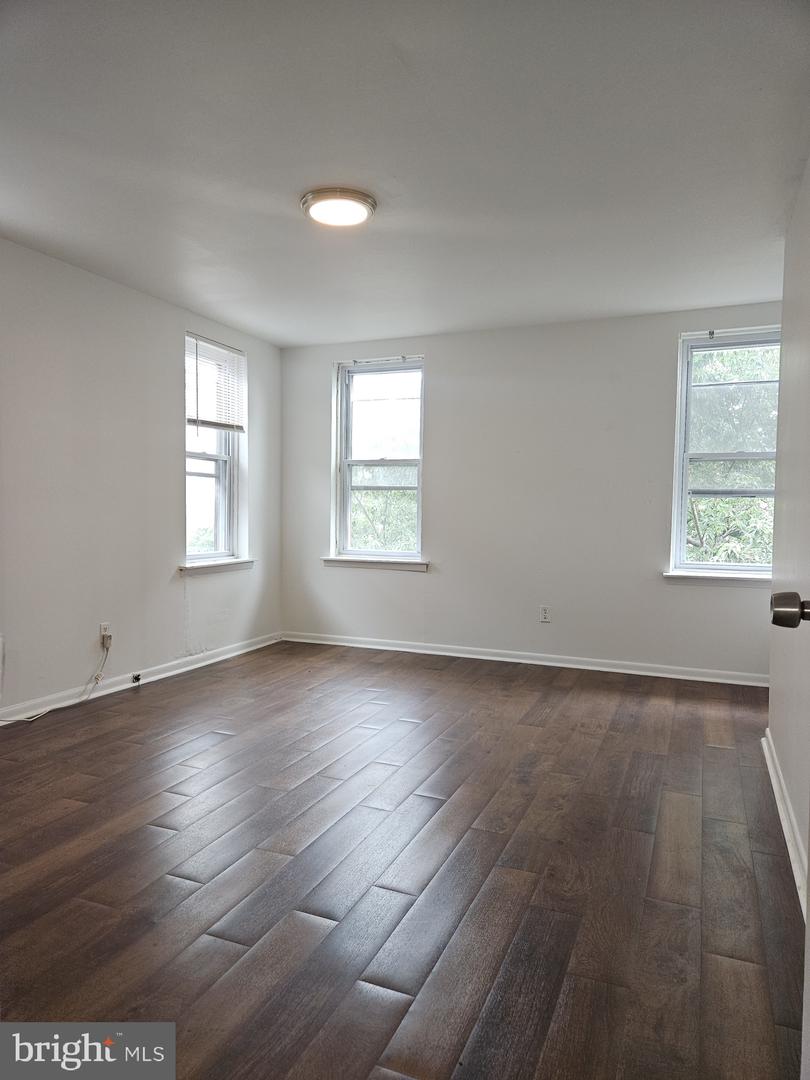 1332 Wagner Ave #c Property Photo 10