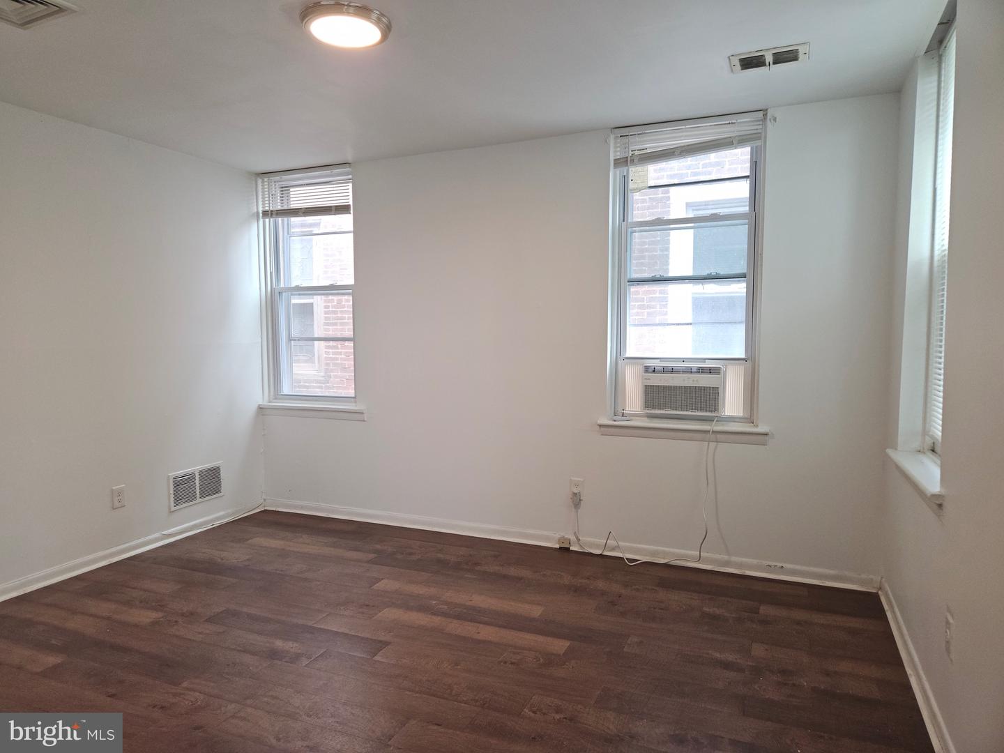 1332 Wagner Ave #c Property Photo 15