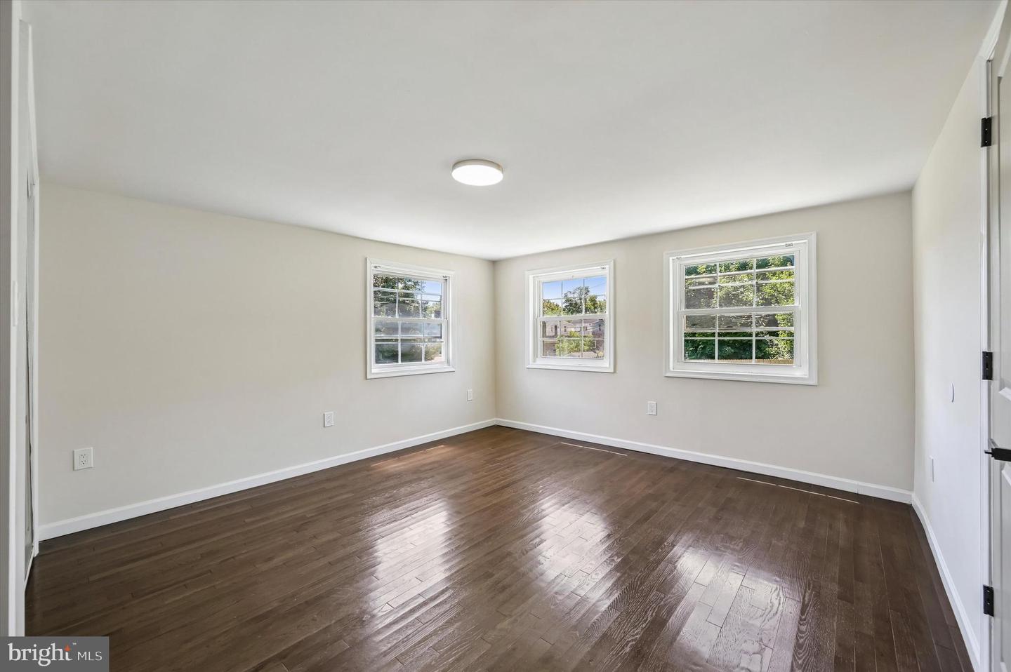 2404 Golf Rd Property Photo 20