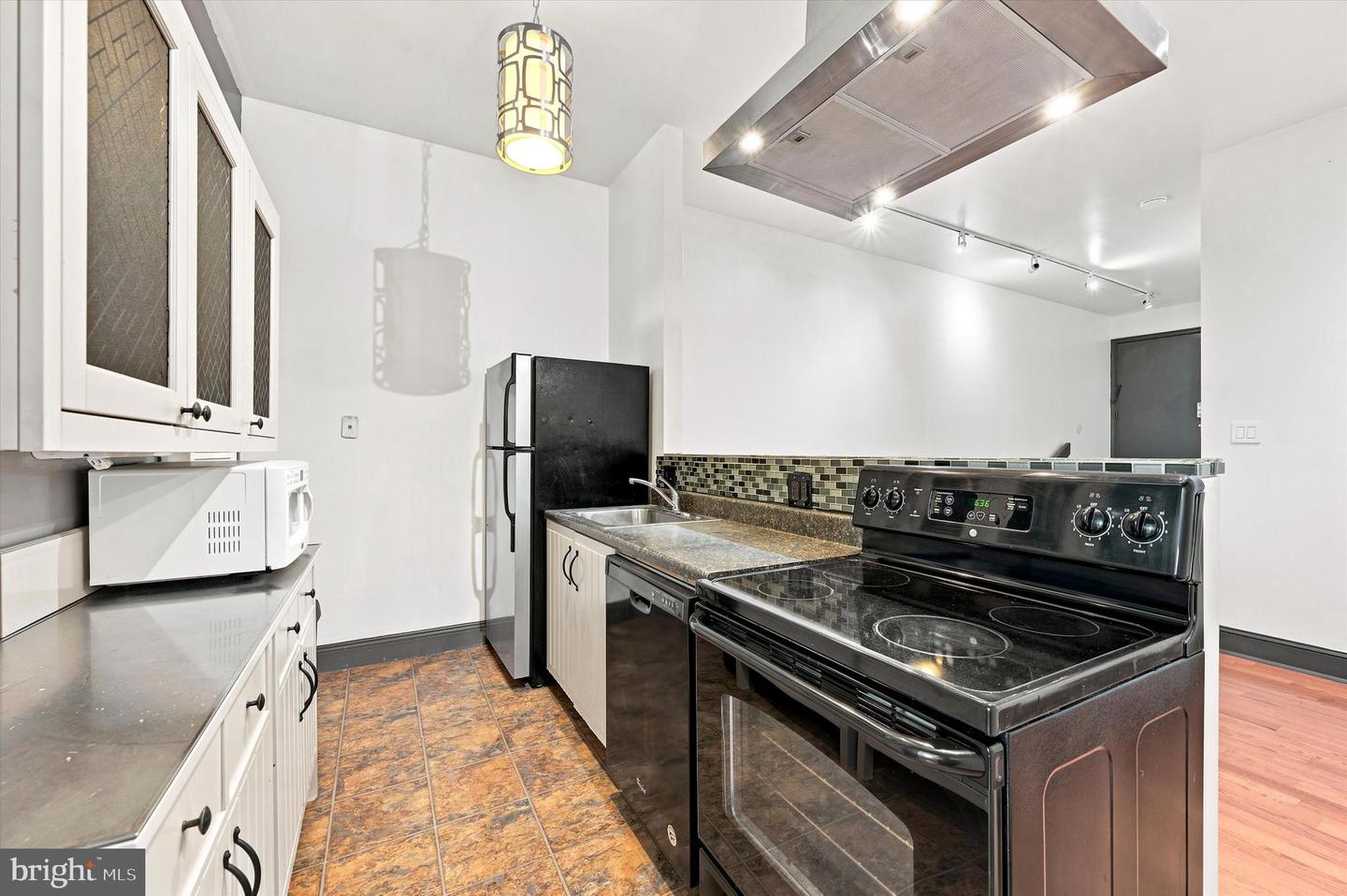 1914 Fairmount Ave #2 Property Photo 7