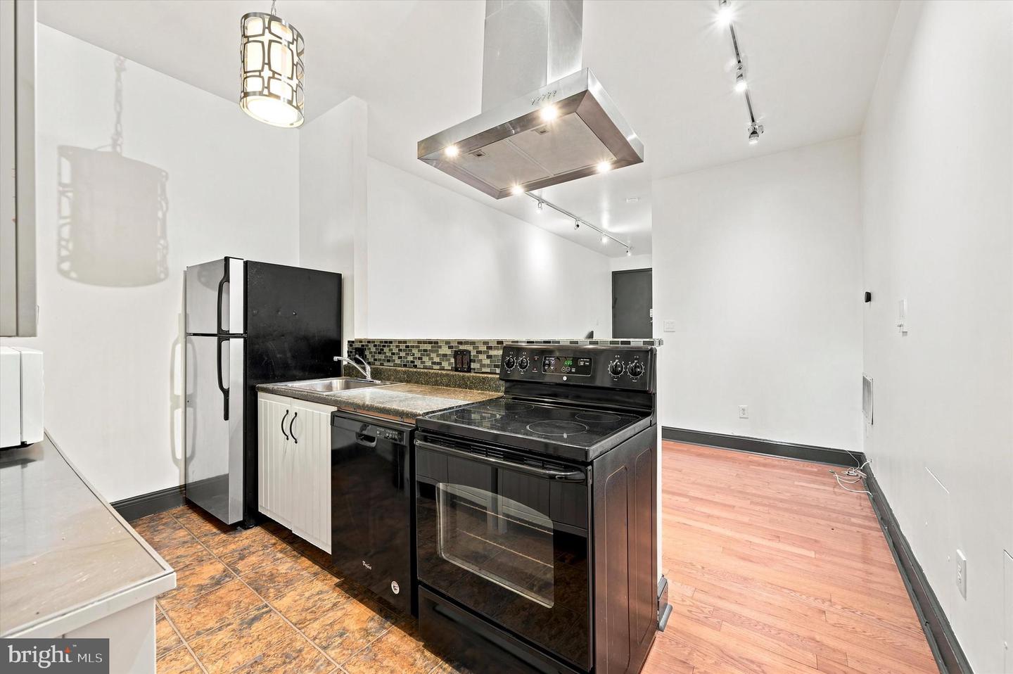 1914 Fairmount Ave #2 Property Photo 8