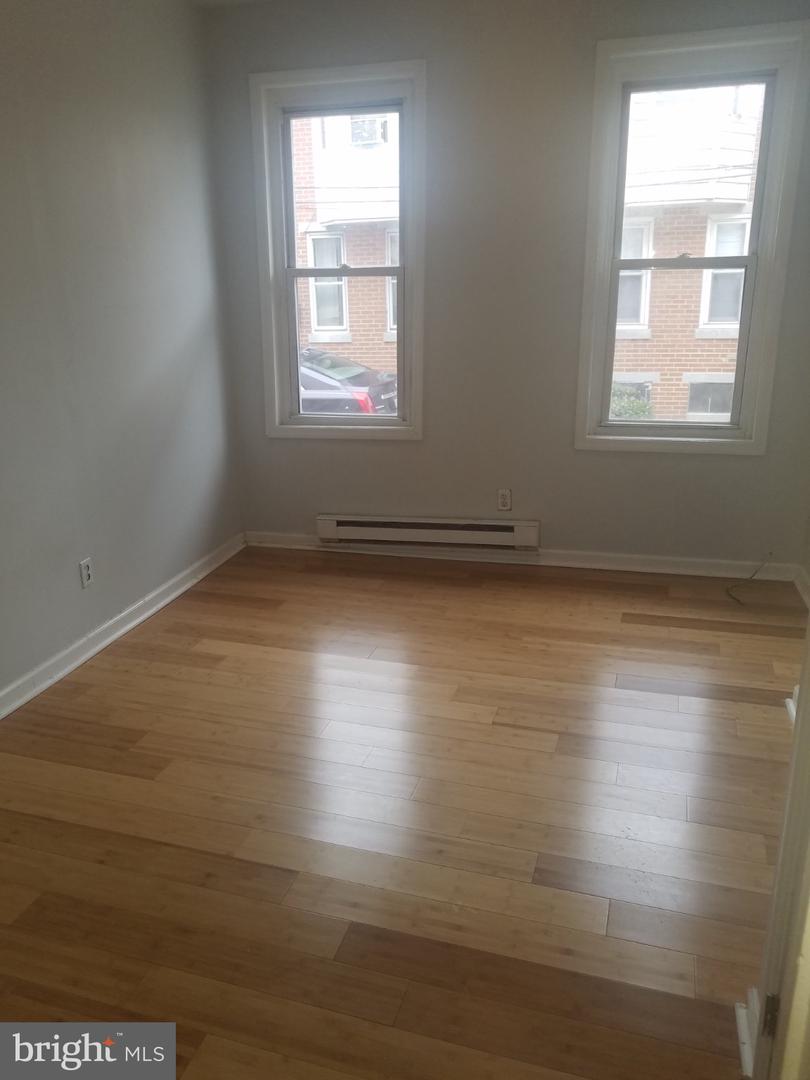 532 Turner St Property Photo 6
